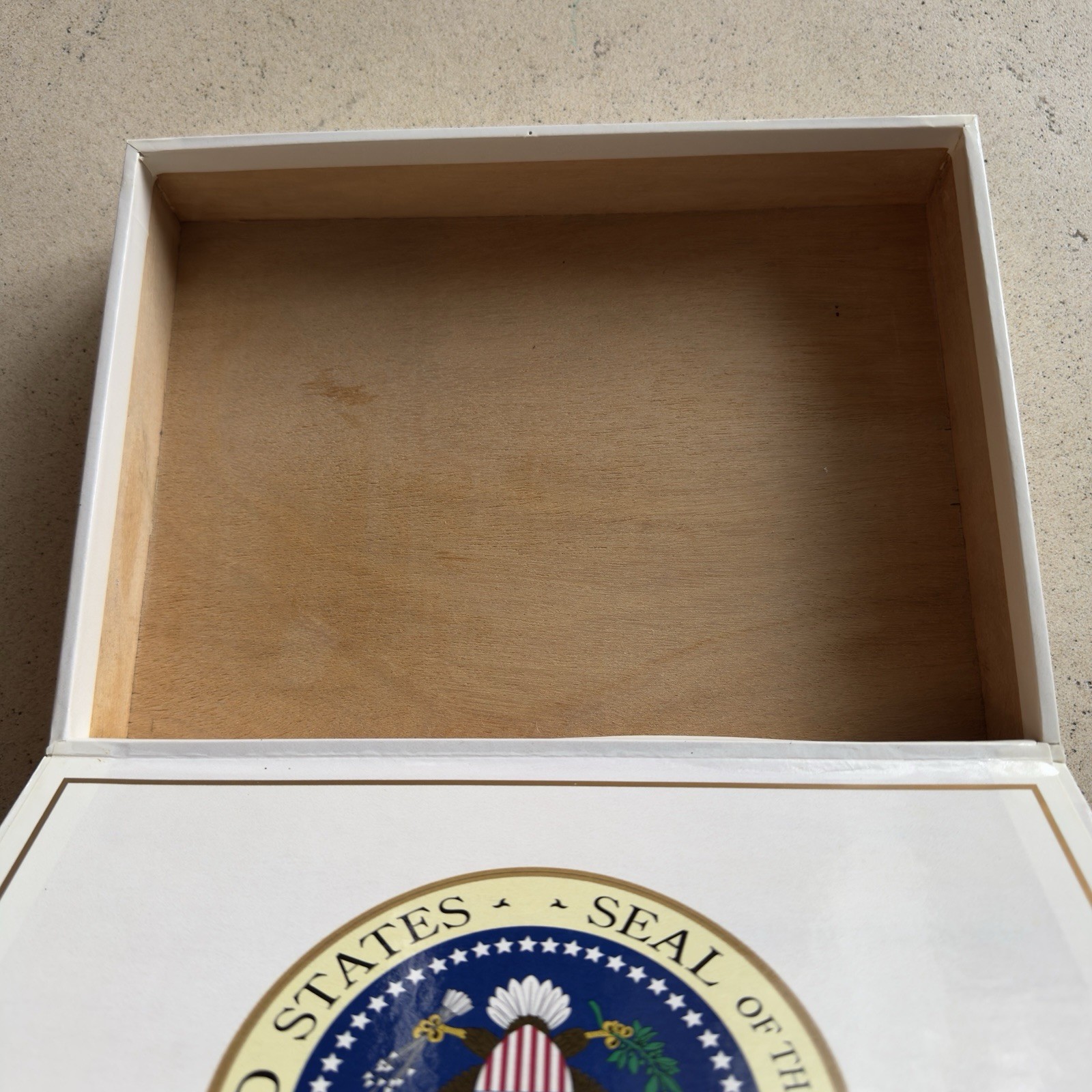 Vintage United States Seal Of The Presidential Seal Cigar Box Rare