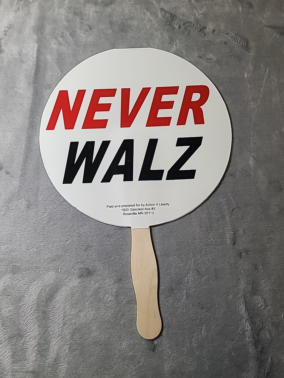 Tim Walz Hand Fan Kamala Harris ‘s Vp Anti-ad From Minnesota State Fair Rare