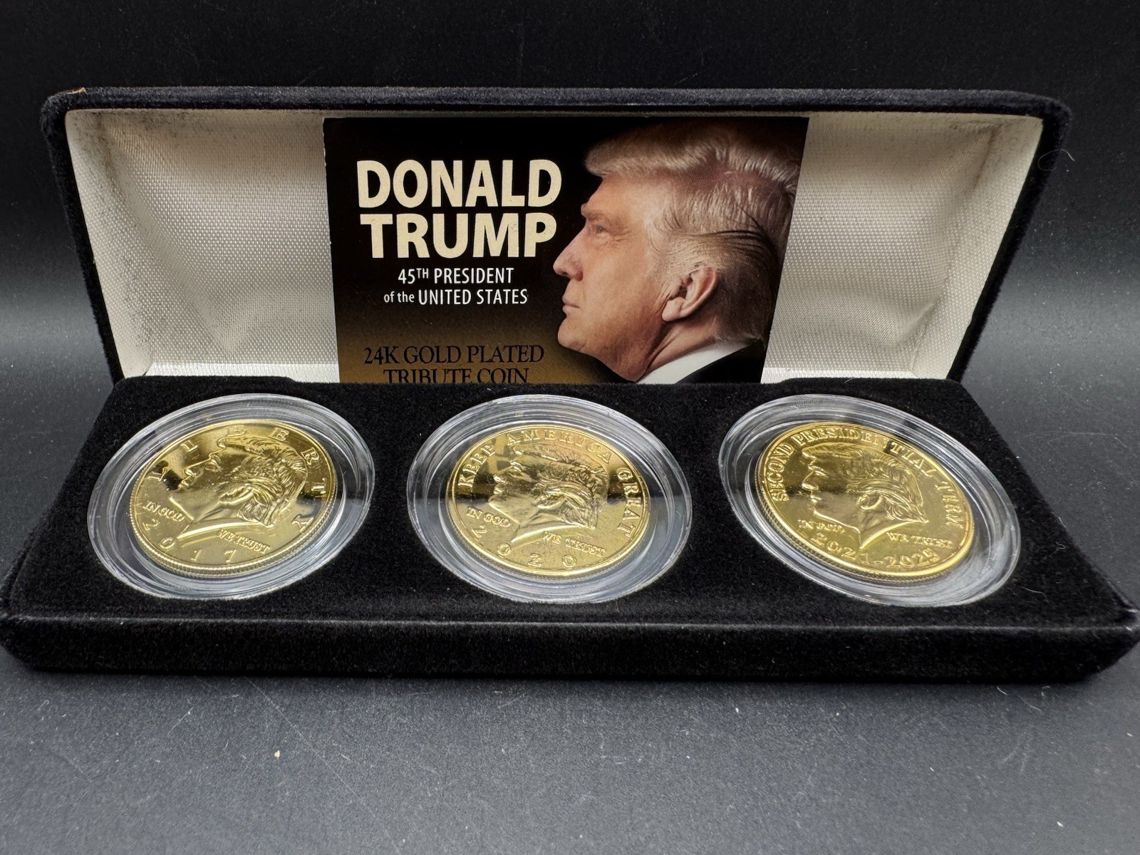 set of 3 Donald Trump 24k gold-plated commemorative tribute coins In Case