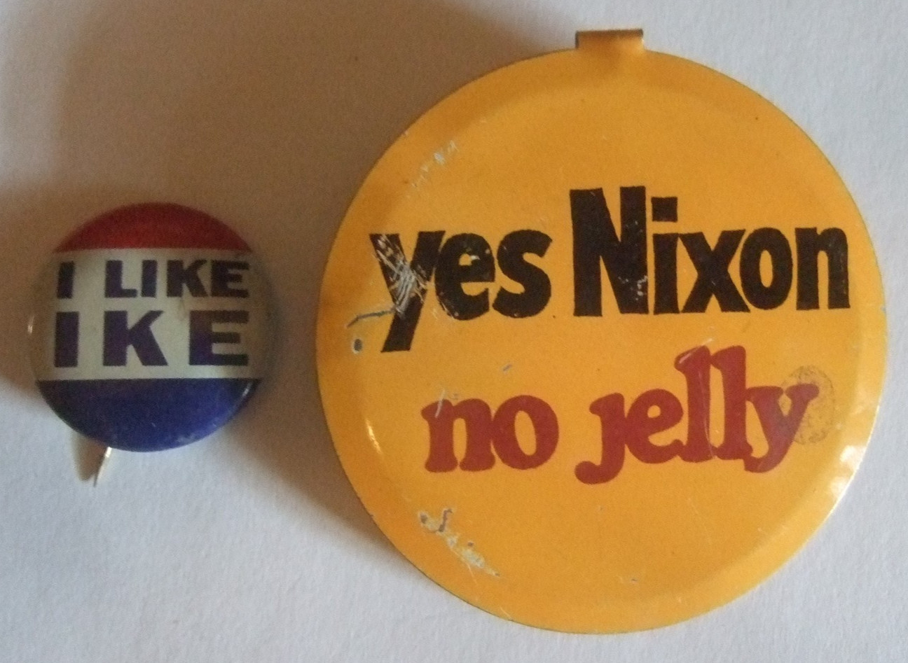 Vintage Nixon Button Yes Nixon No Jelly