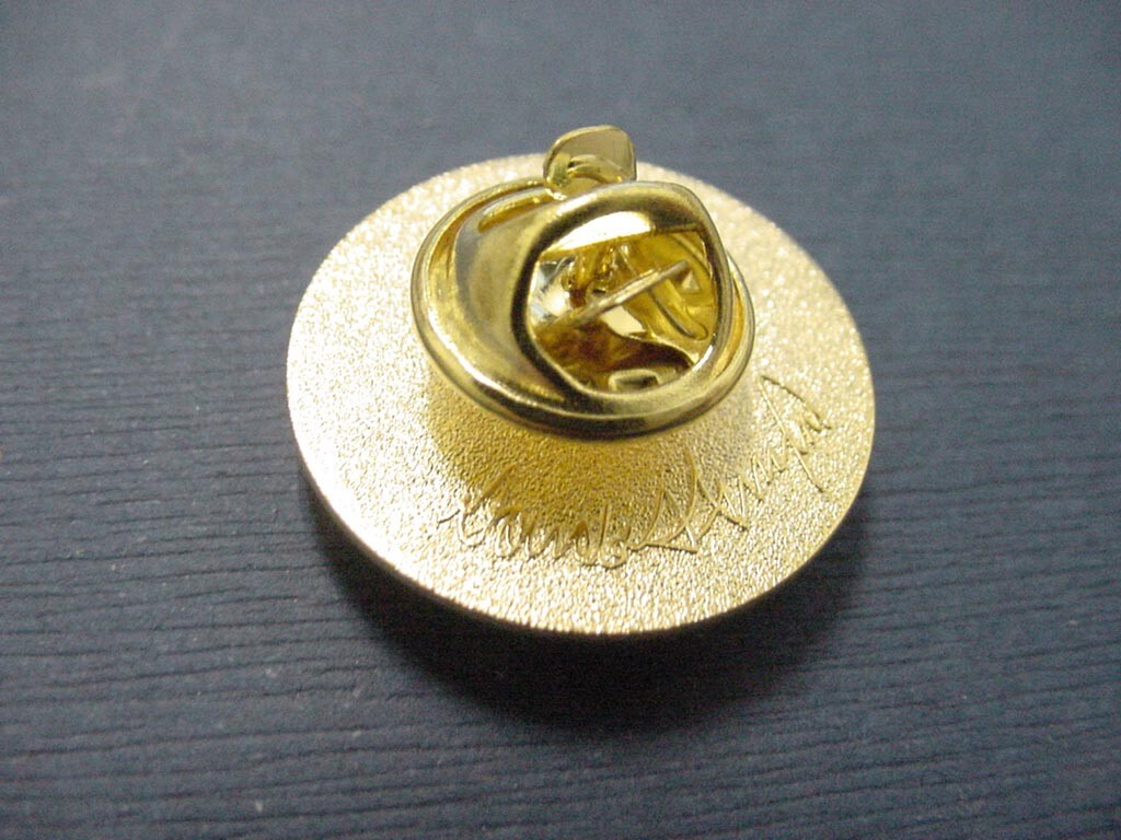 President TRUMP Lapel Pin- Presidential seal Lapel Pin(Gold Color)-Free Shipping