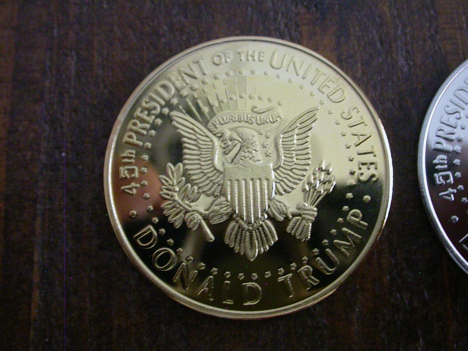 2024 President Donald Trump Commemorative Coins & Note-24K Gold & Silver Plated!