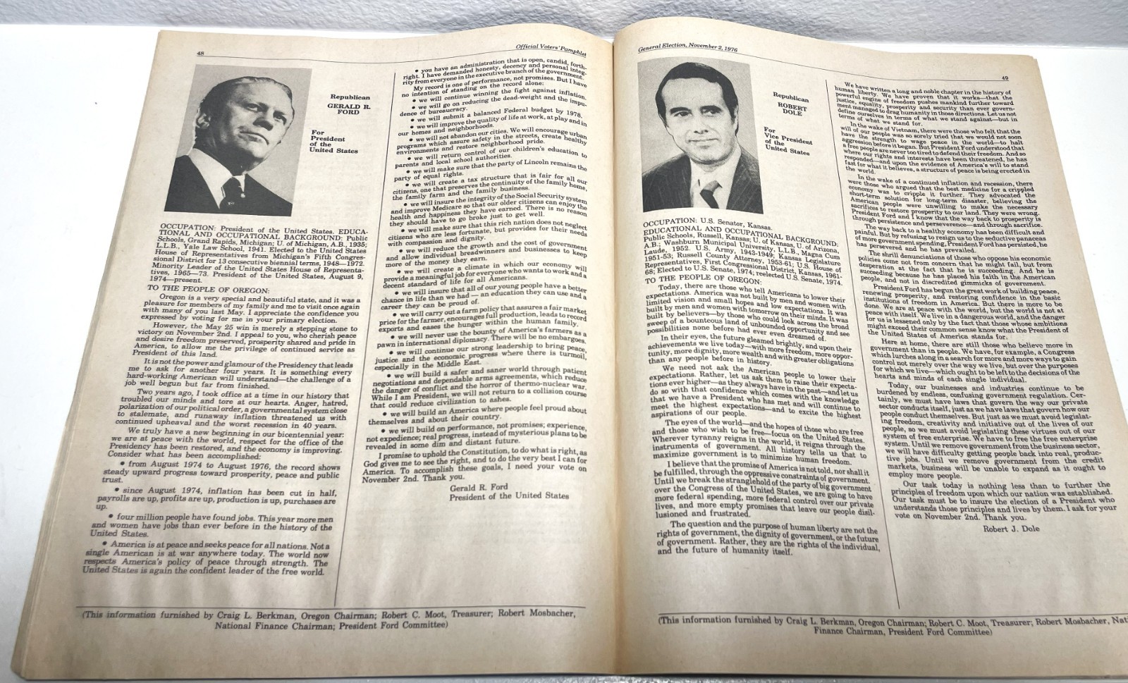 Oregon Voters Pamphlet November 1976 Jimmy Carter vs Gerald Ford 88 page Manual