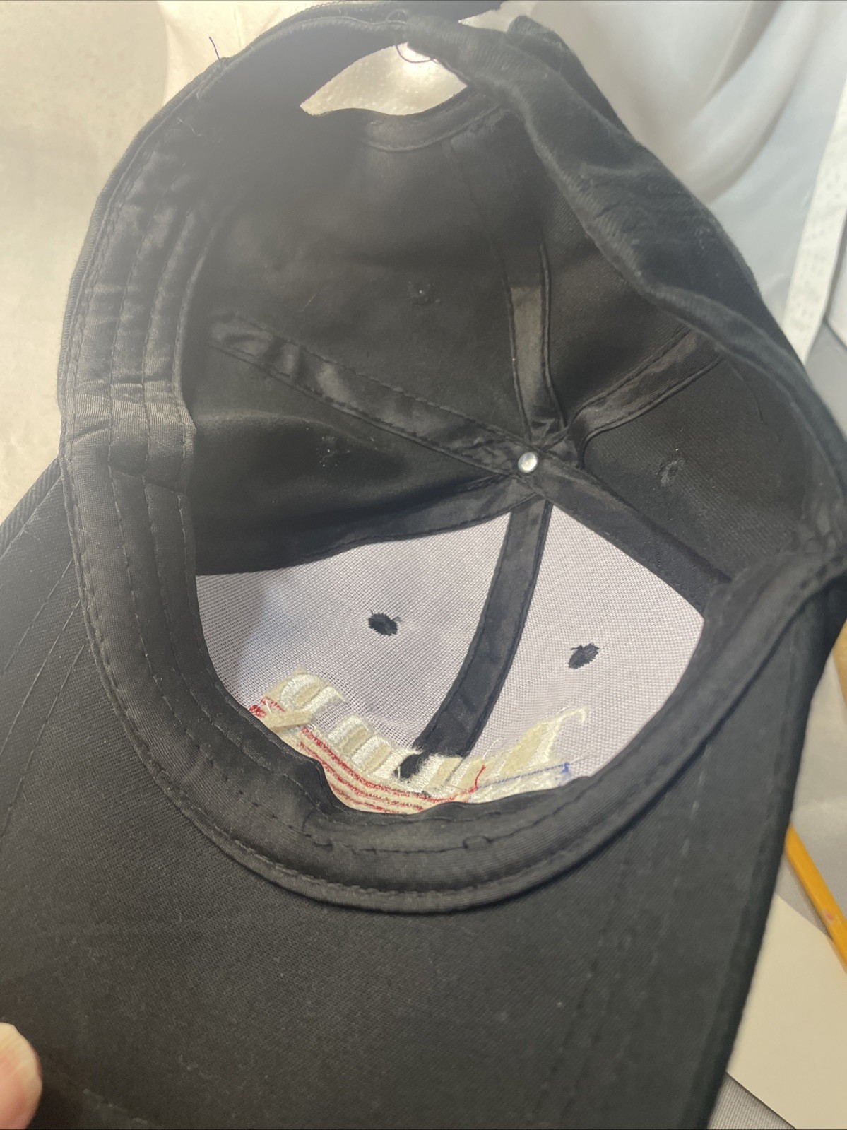TRUMP 2020 BLACK HAT Embroidered Red White and Blue