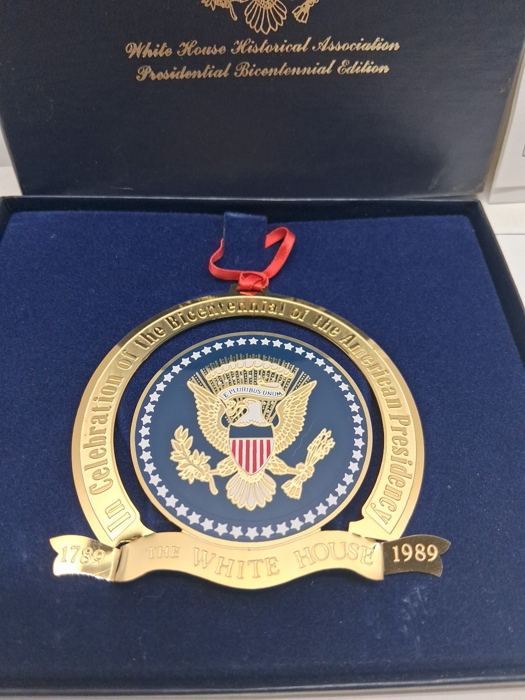 VTG White House Historical Association Presidential Bicentennial Ornament 1989