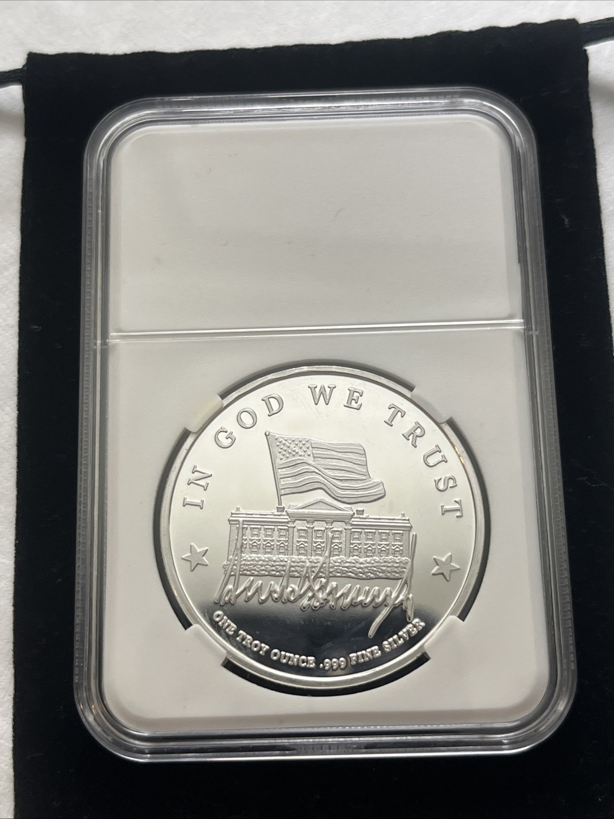 President Donald J. Trump First Edition Medallion 1 oz 0.999 Fine Silver