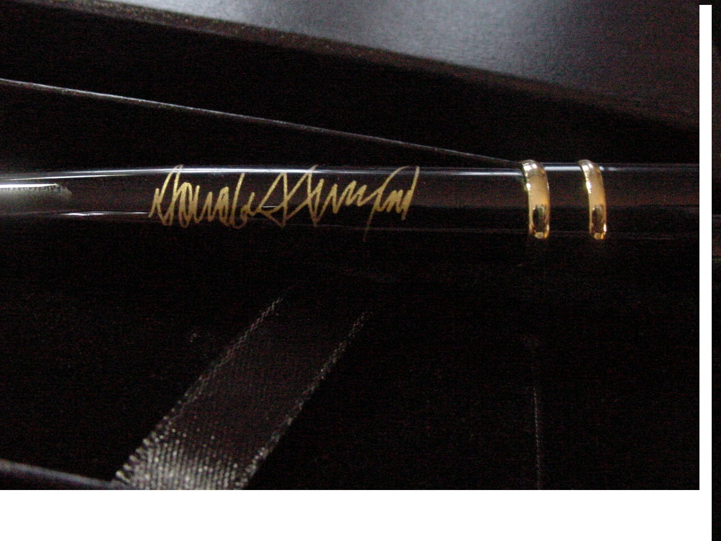 Presidential seal Donald J. Trump BLACK Ballpoint Pen – New