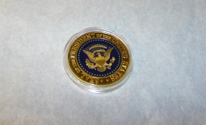 Donald Trump Commander & Cheif Presidential Seal Gold Tone Token MAGA Coin