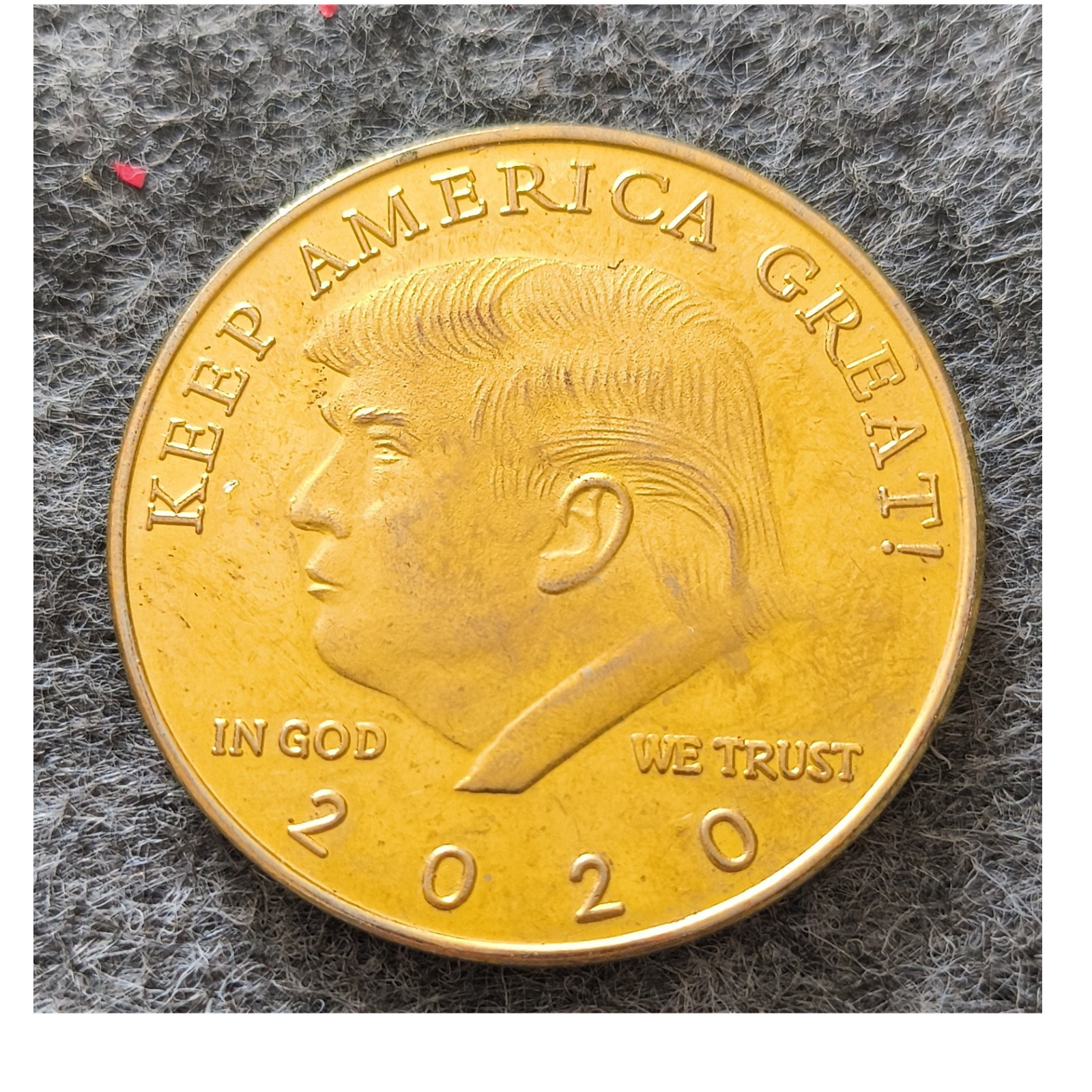 Donald Trump 2020 Keep America Great Commemorative Coin Gold Tone Metal