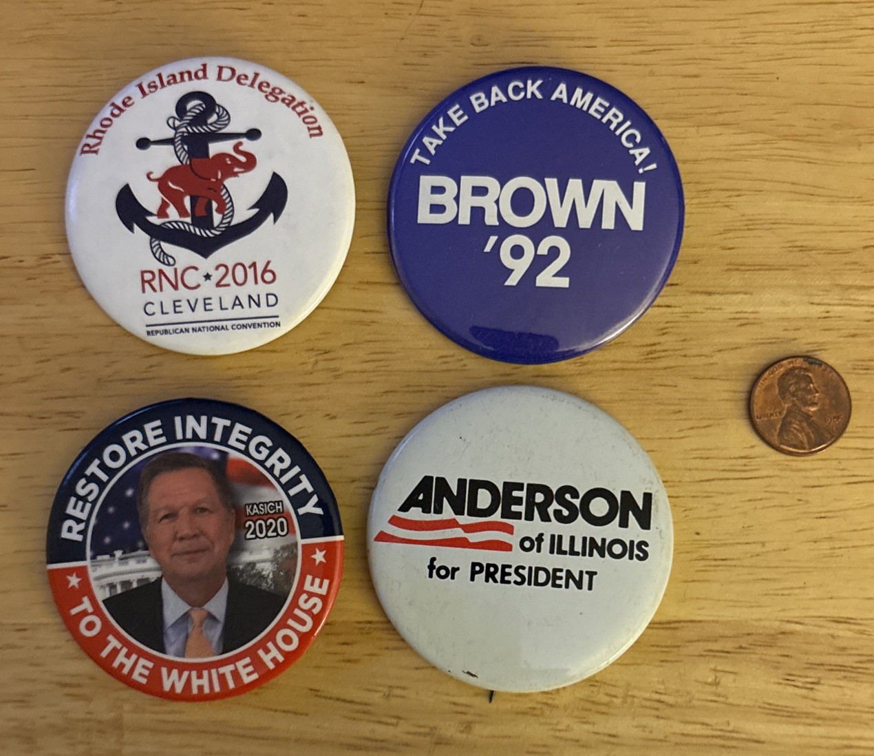 Lot of 4 political buttons Brown, Kasich, Anderson, RNC 2016 Cleveland