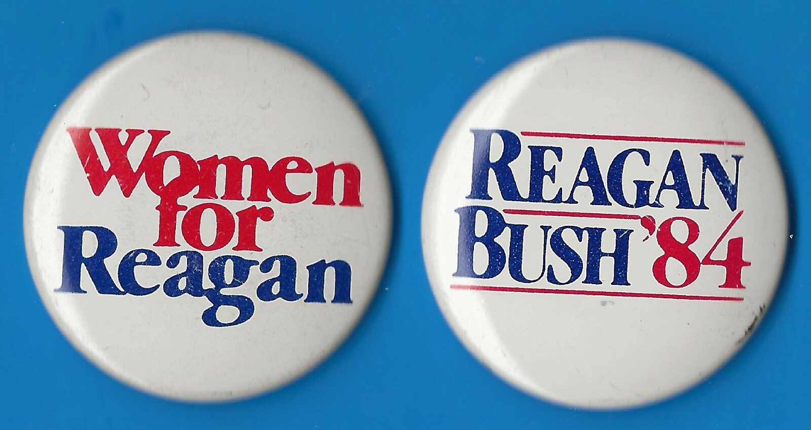 1984 (Lot of 2) Ronald Reagan 1-1/2″ / Presidential Campaign Buttons(L01)