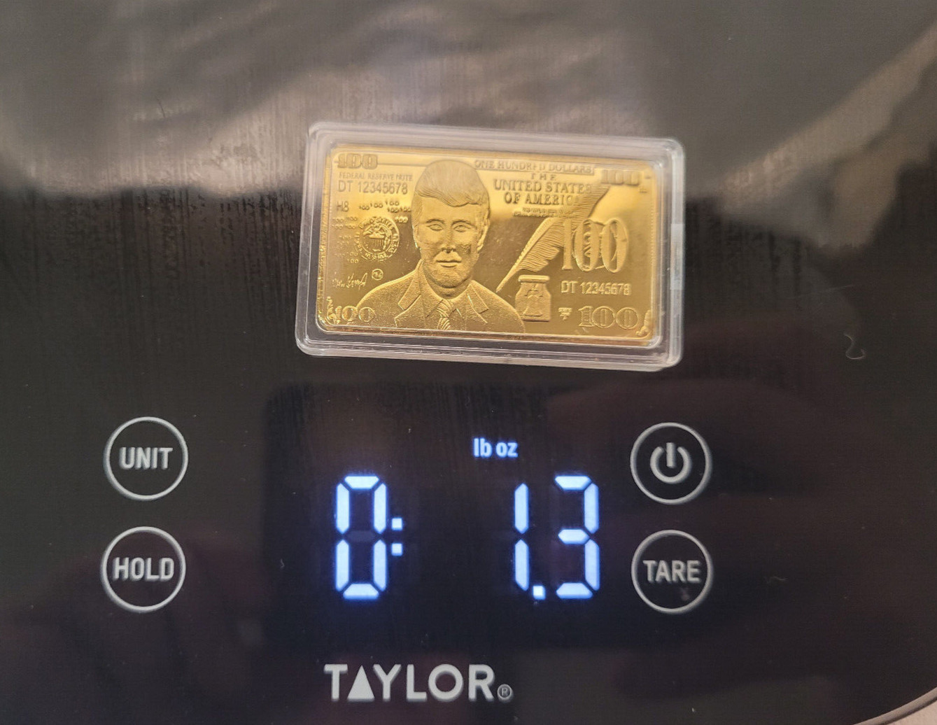 US President Donald Trump $100 Gold colored Commemorative Bar Coin Gift MAGA DJT