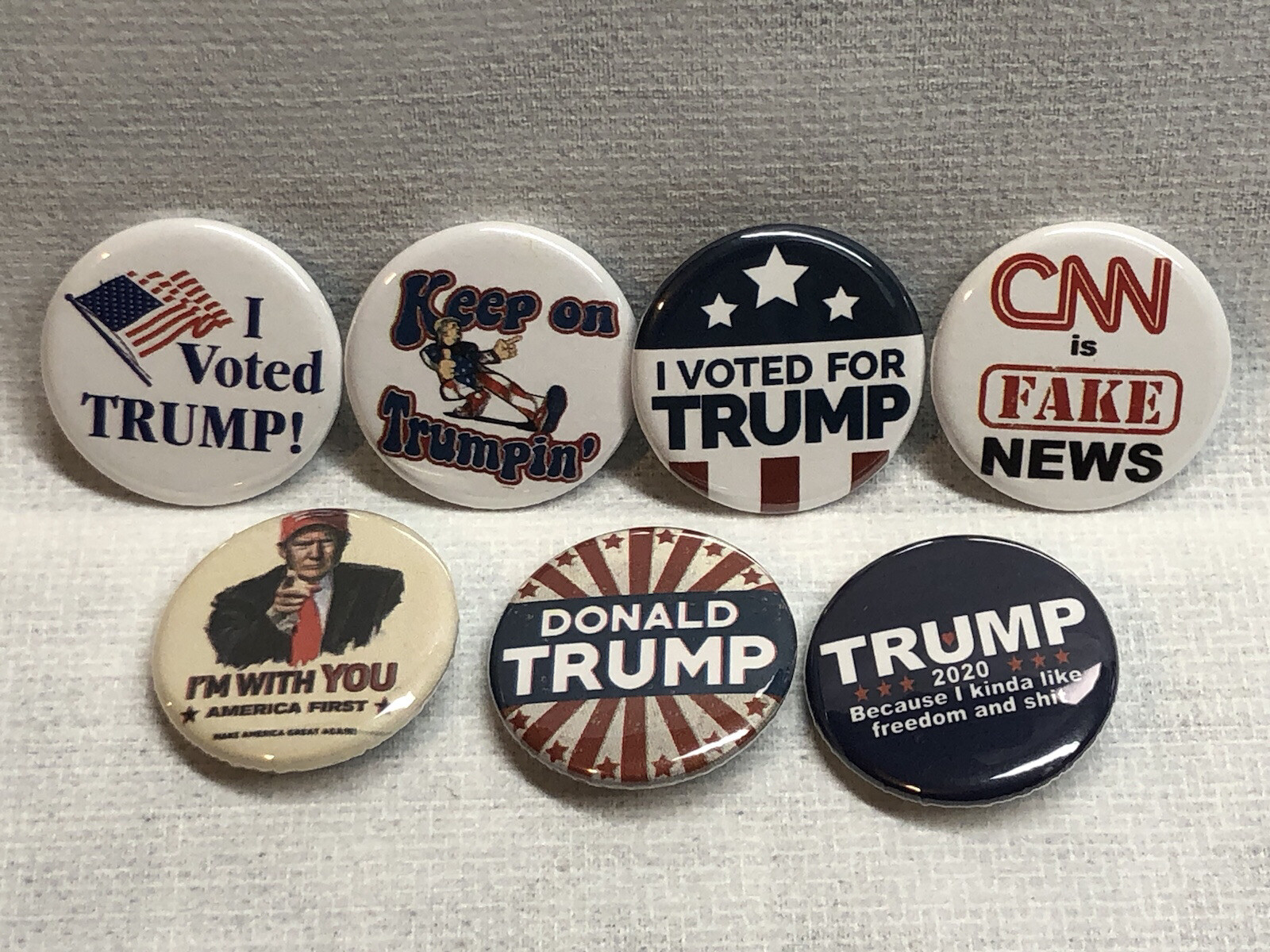 7 Donald TRUMP Pins Pinback Buttons 1.25″ I VOTED TRUMP MAGA Keep On Trumpin’