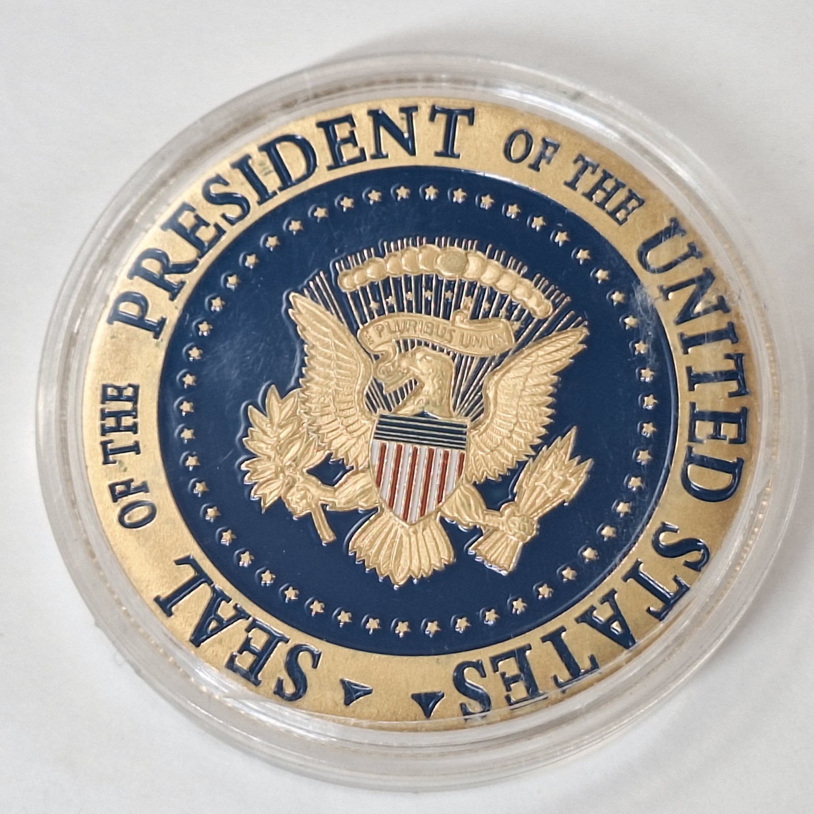 Donald Trump 2020 Keep America Great 45th Presidential Seal Gold Coin & Keychain