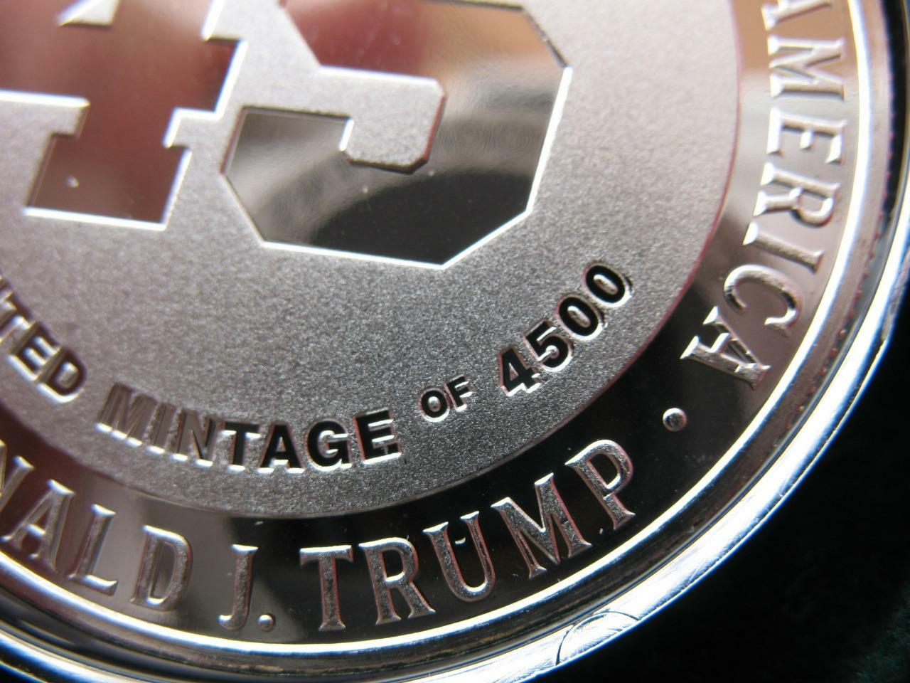 1-OZ.999 DONALD J TRUMP PROTECTOR OF 2ND AMENDMENT SILVER COIN LE # ON EDGE+GOLD