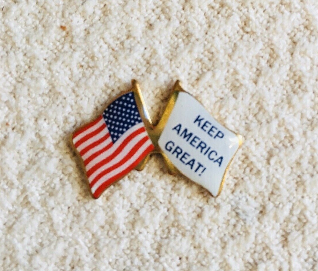 LOT OF 50 PRESIDENT DONALD TRUMP KEEP AMERICA GREAT LAPEL PIN US FLAG W/SLOGAN