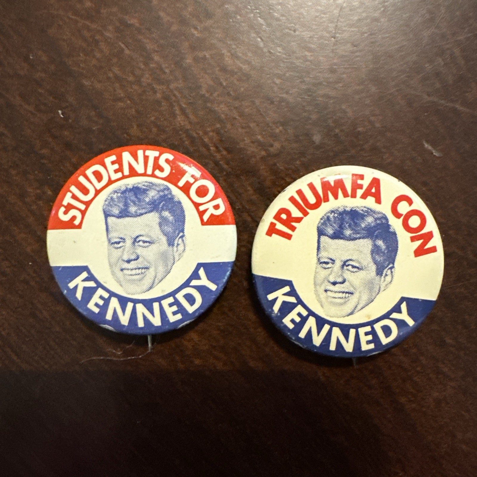 1960’s Triumfa Con Kennedy And Students For Kennedy 1 1/4″ Pinback Button