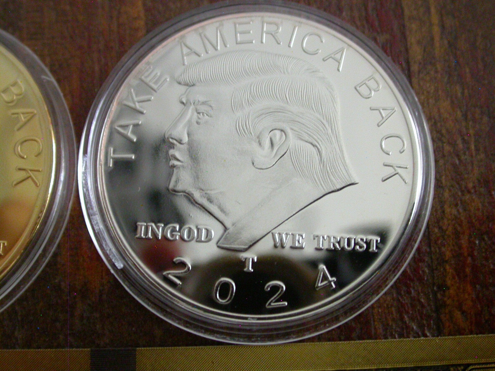 2024 President Donald Trump Commemorative Coins & Note-24K Gold & Silver Plated!