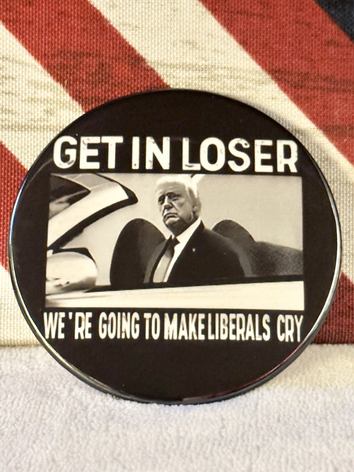 Trump 2024 Anti-Democrat “Satire” Presidential Campaign Pin Button – 3″ Round👀