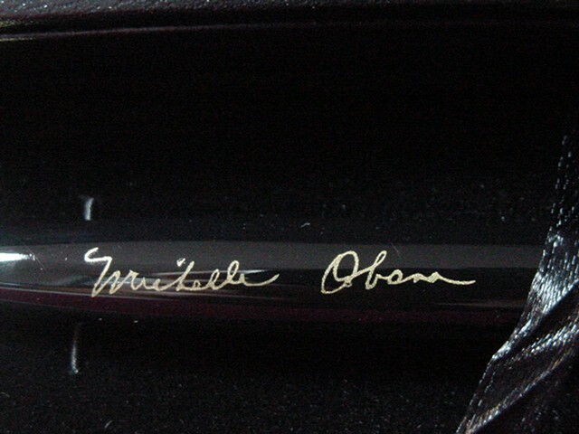 Presidential seal First Lady MICHELLE OBAMA BLACK Ballpoint Pen -Free Shipping