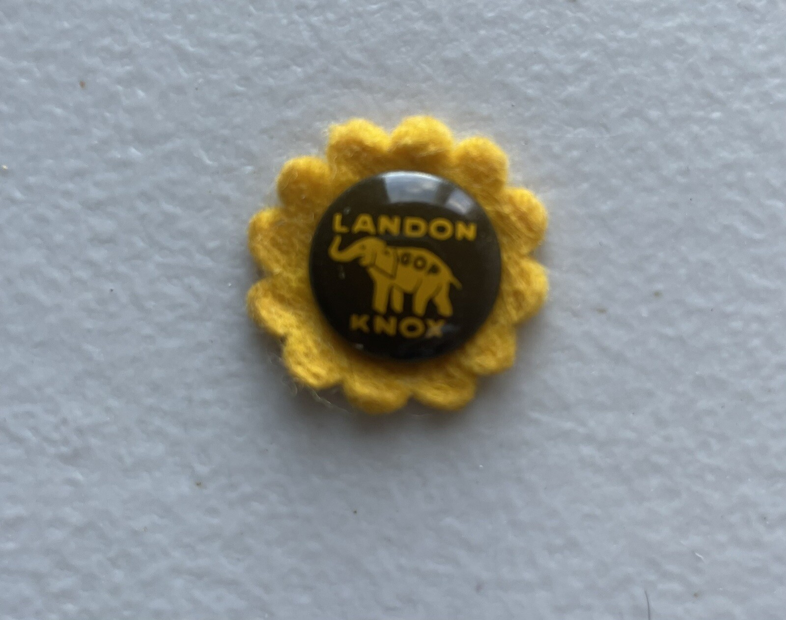 1936 Landon Knox Campaign Sunflower Pin Button GOP