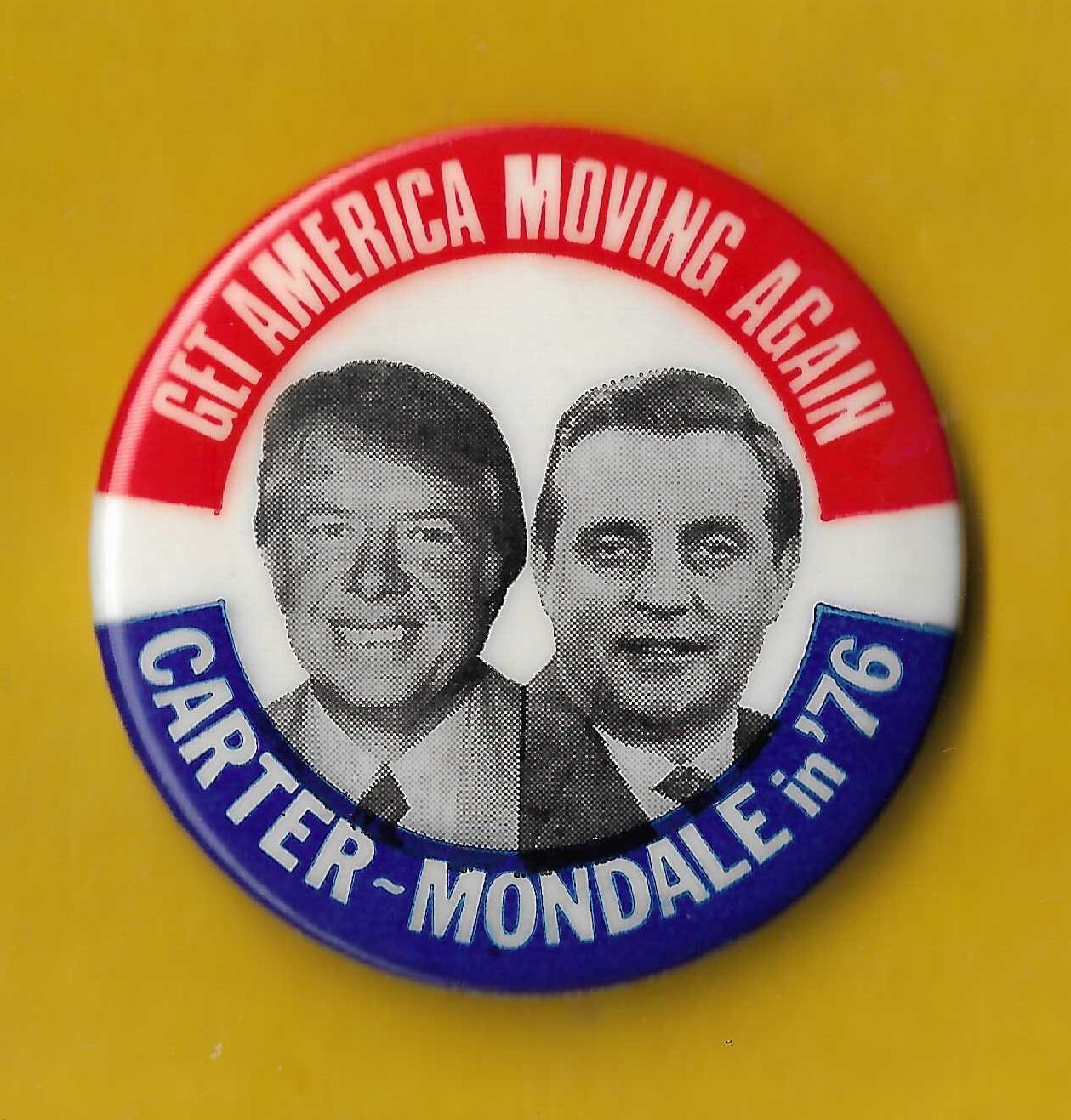 1976 Carter & Mondale – 1.75″/”Get America Moving Again” Campaign Button(Pin04x)