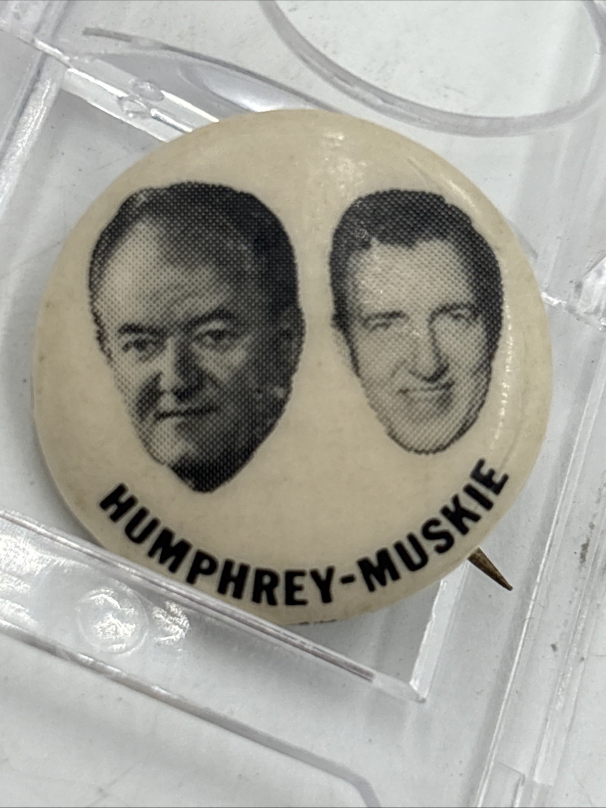 HUMPHREY-MUSKIE VINTAGE ORIGINAL 1968 POLITICAL PINBACK PIN BUTTON…RARE