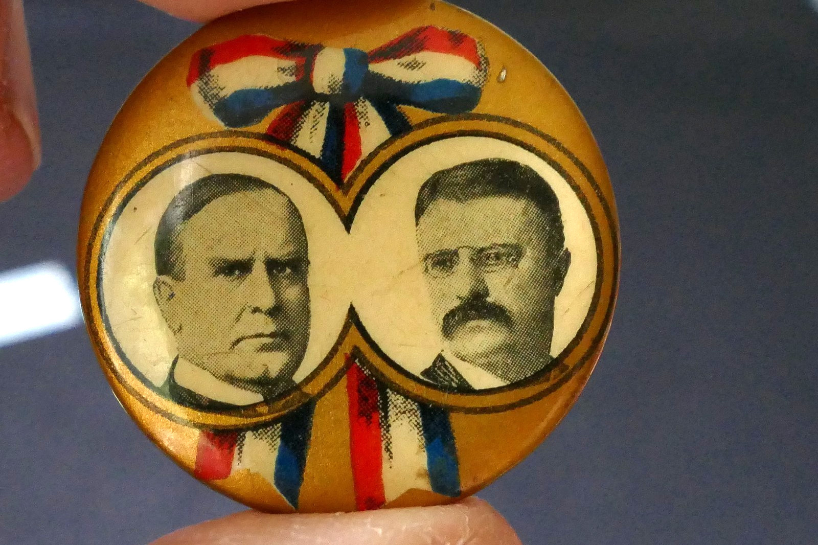Rare Color 1900 William McKinley Teddy Roosevelt Jugate Campaign Button 1 1/8″