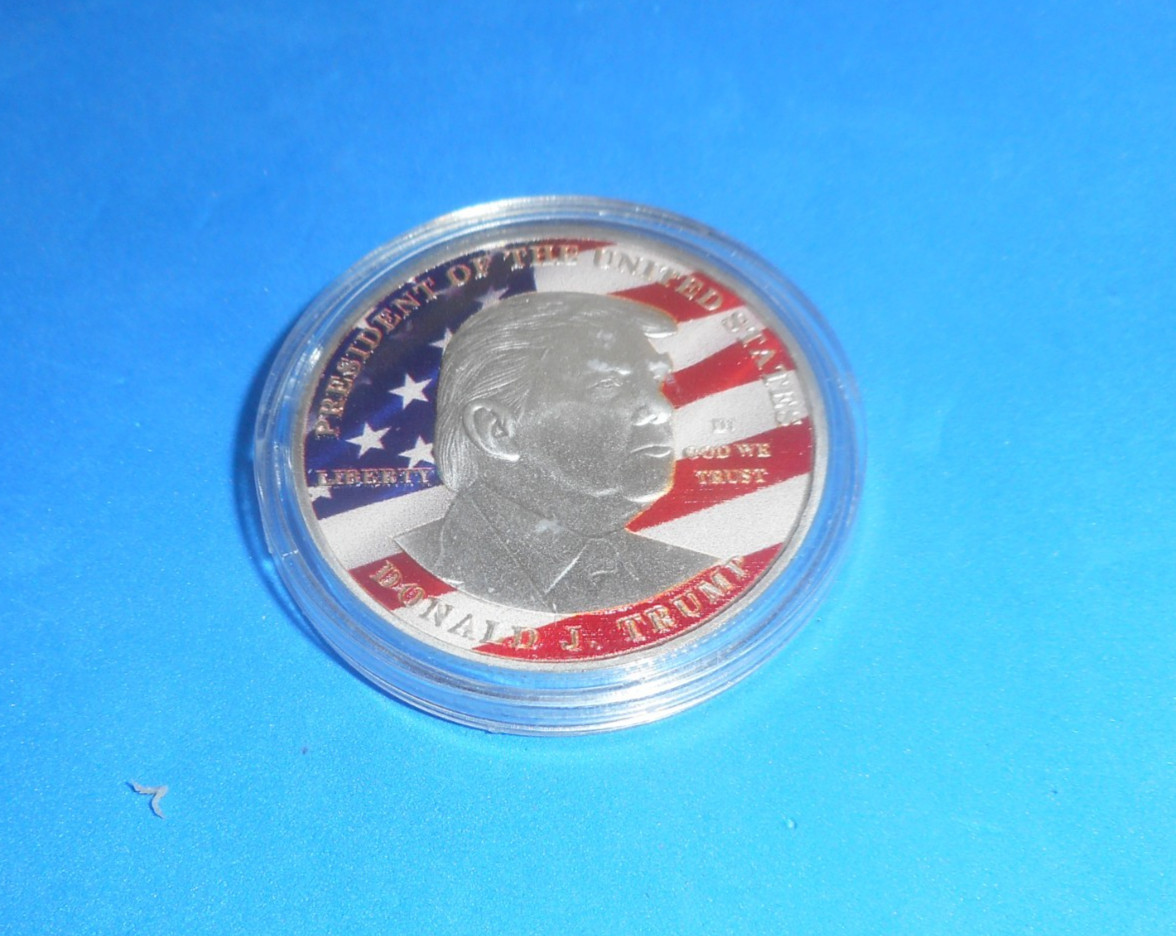 2017 Donald Trump Silver Eagle Coin Make America GREAT Again 45th President Flag