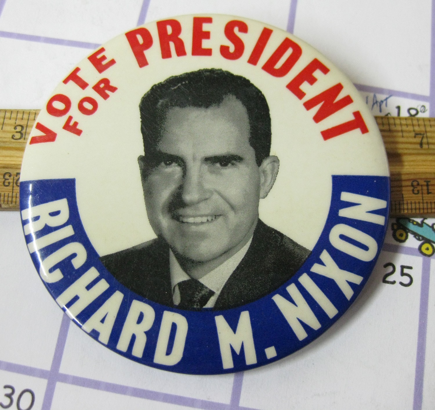 Vote for President Richard M. Nixon 1960 Campaign Button 3-1/2 inches – BINo