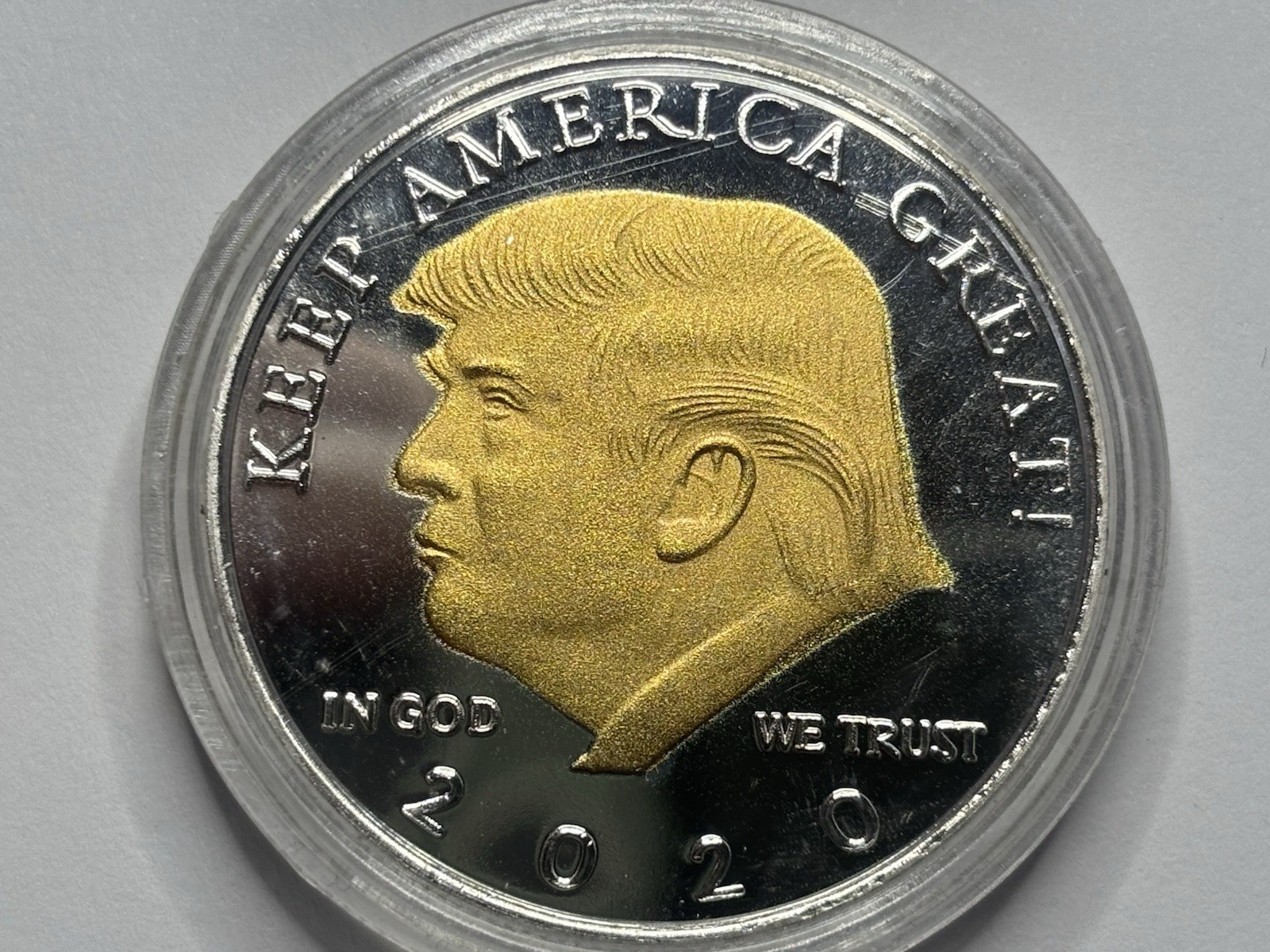 2020 Donald Trump Commemorative Coin Keep America Great – 74 Cents Shipping!!!