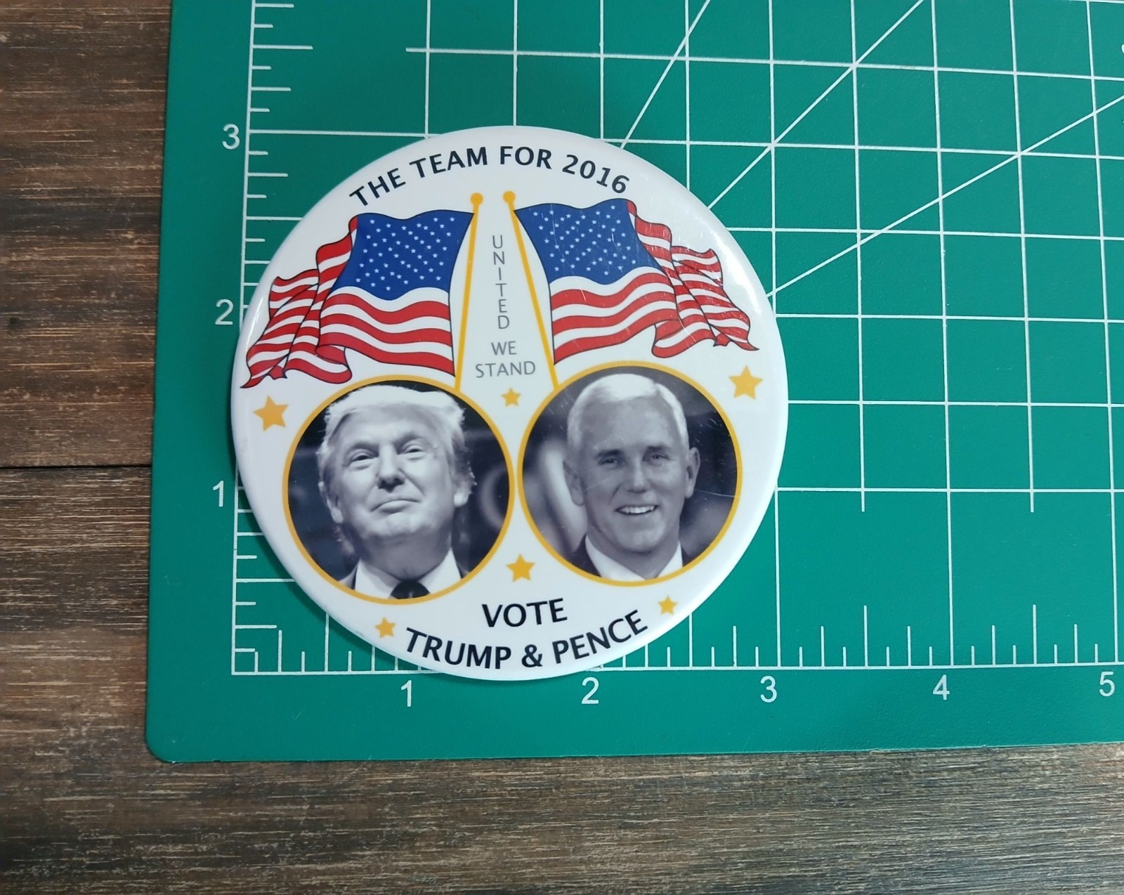 2016 Presidential Campaign Button Pin Vote Trum Pence United We Stand
