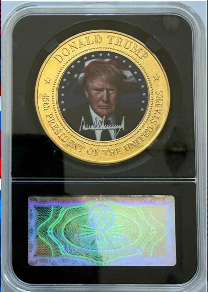President Donald Trump Mug Shot 2025 Commemorative Gold Plated Coin
