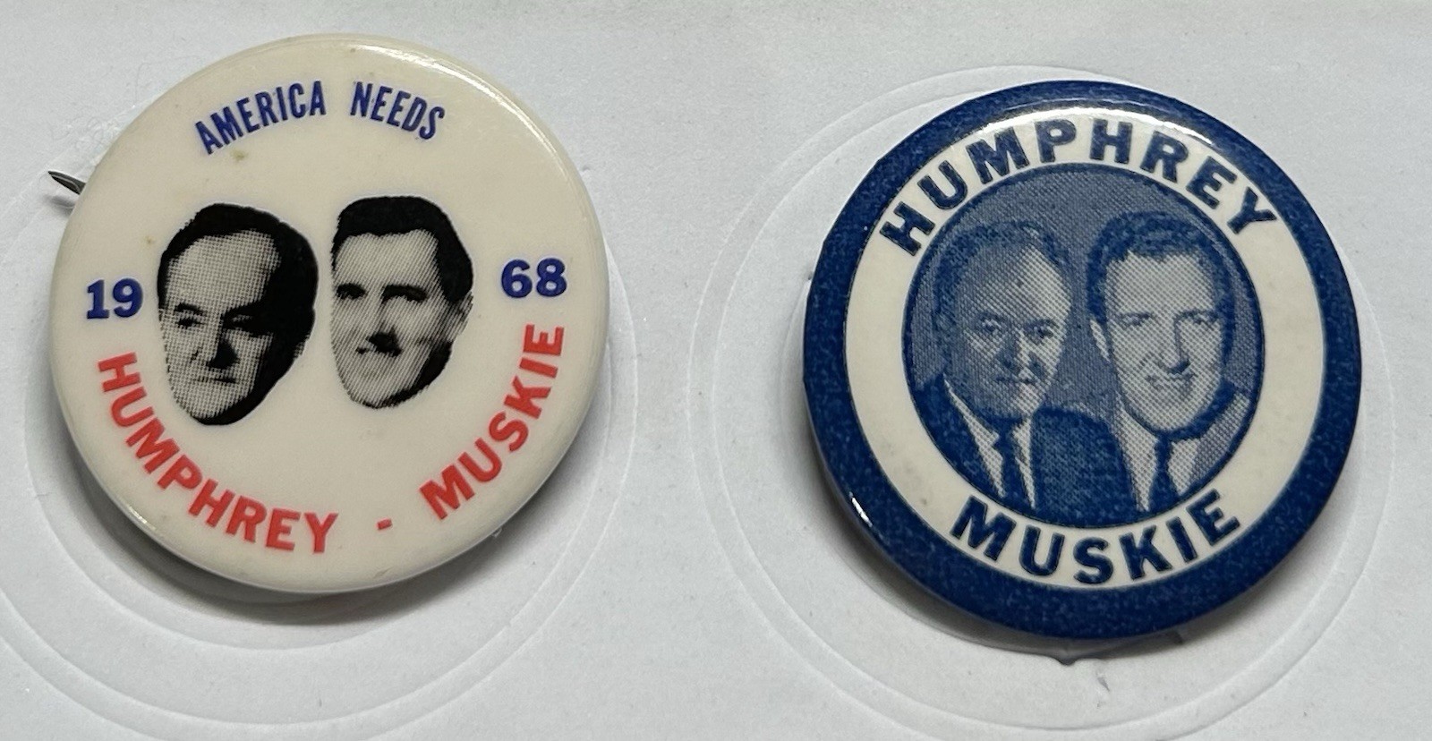 “ TWO” HUMPHREY-MUSKIE VINTAGE ORIGINAL 1968 POLITICAL PINBACK PIN BUTTONS(B49)