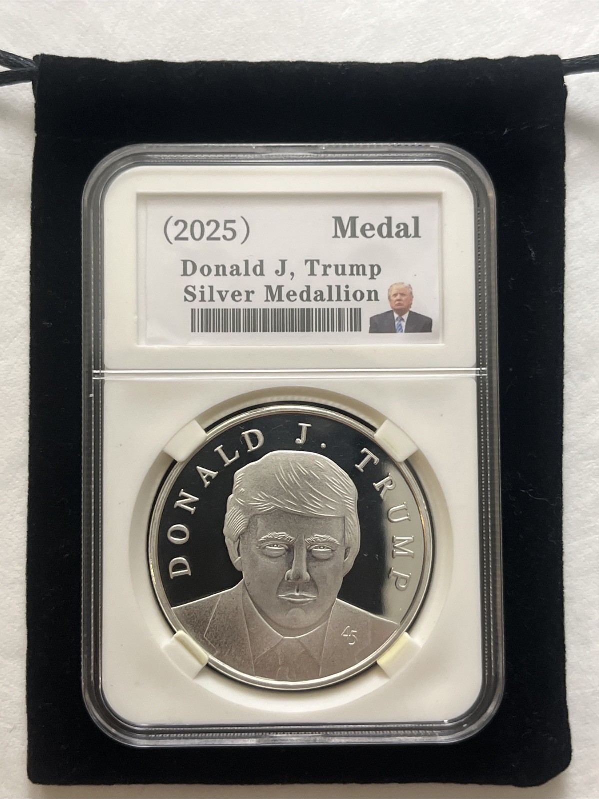 President Donald J. Trump First Edition Medallion 1 oz 0.999 Fine Silver