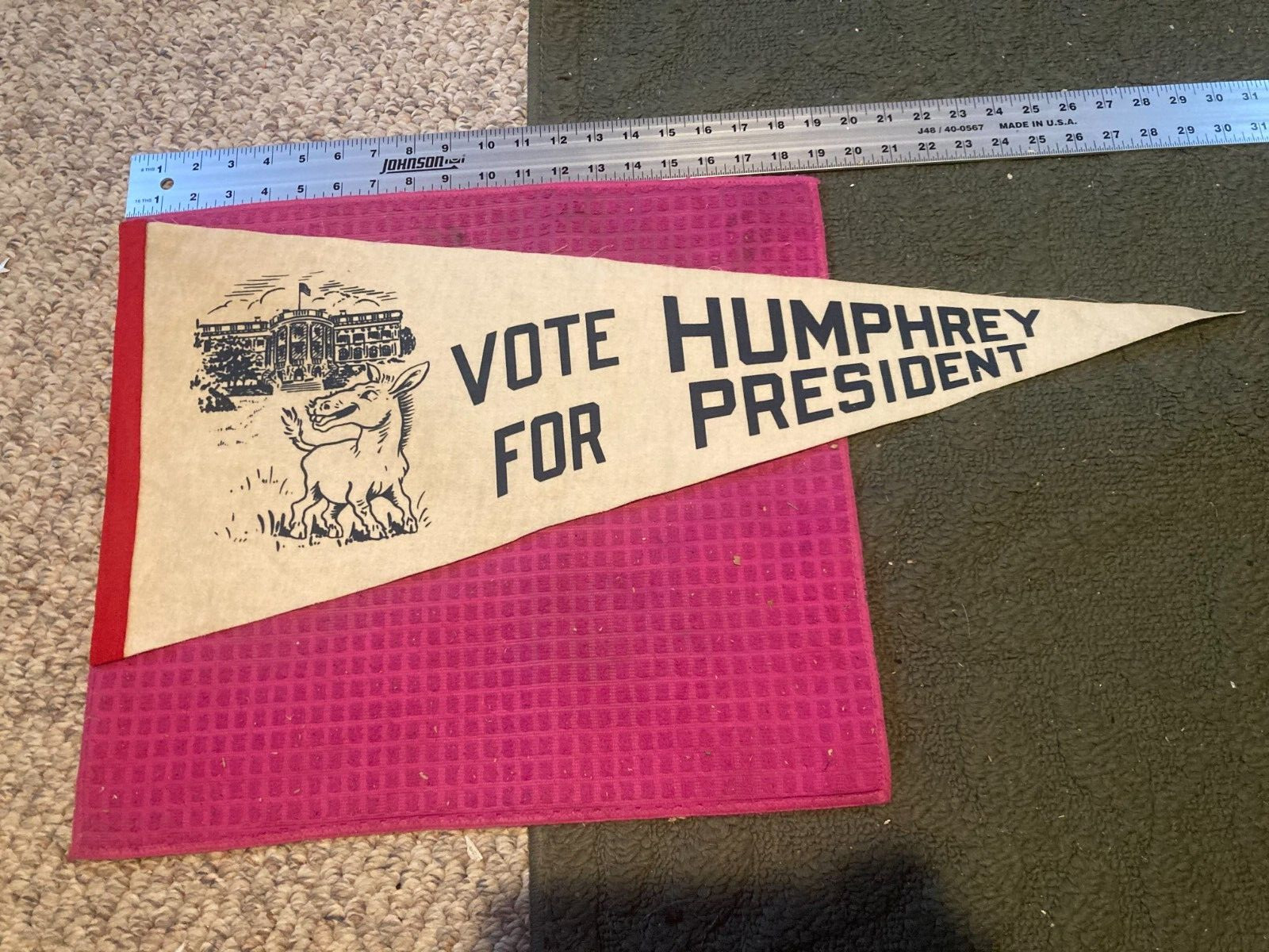 1968 HUBERT HUMPHREY PENNANT HHH Campaign PENNANT Political PRESIDENT -Ship Fast
