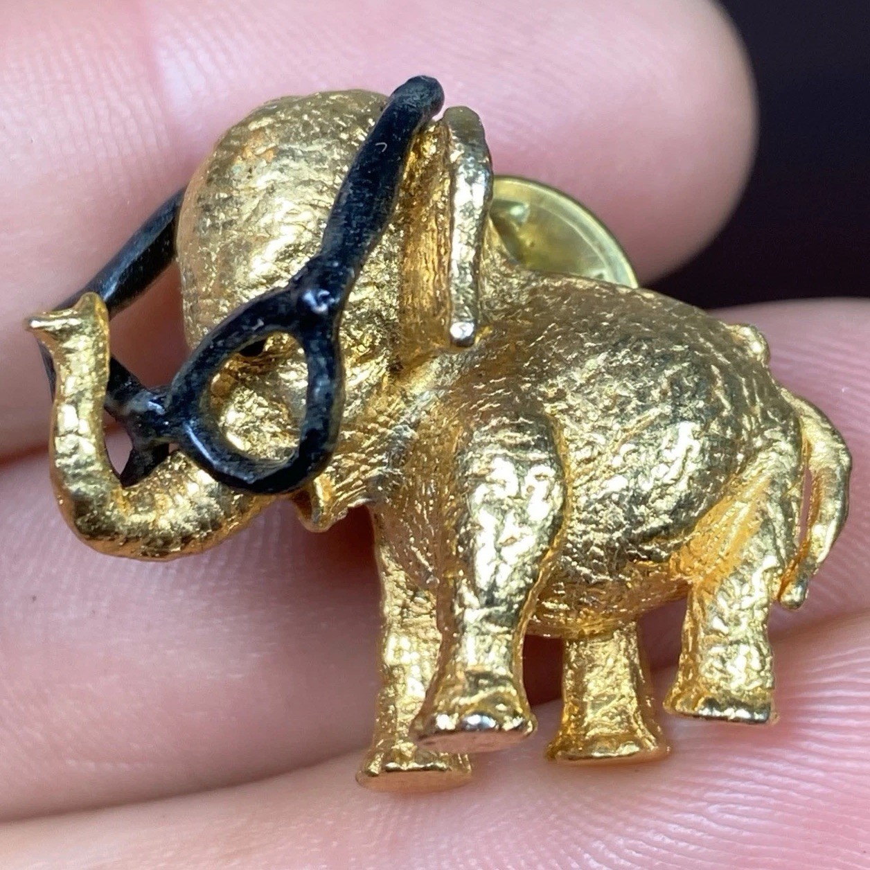 1964 GOP Barry Goldwater Elephant w/ Glasses Political Gold Tone 3D Lapel Pin