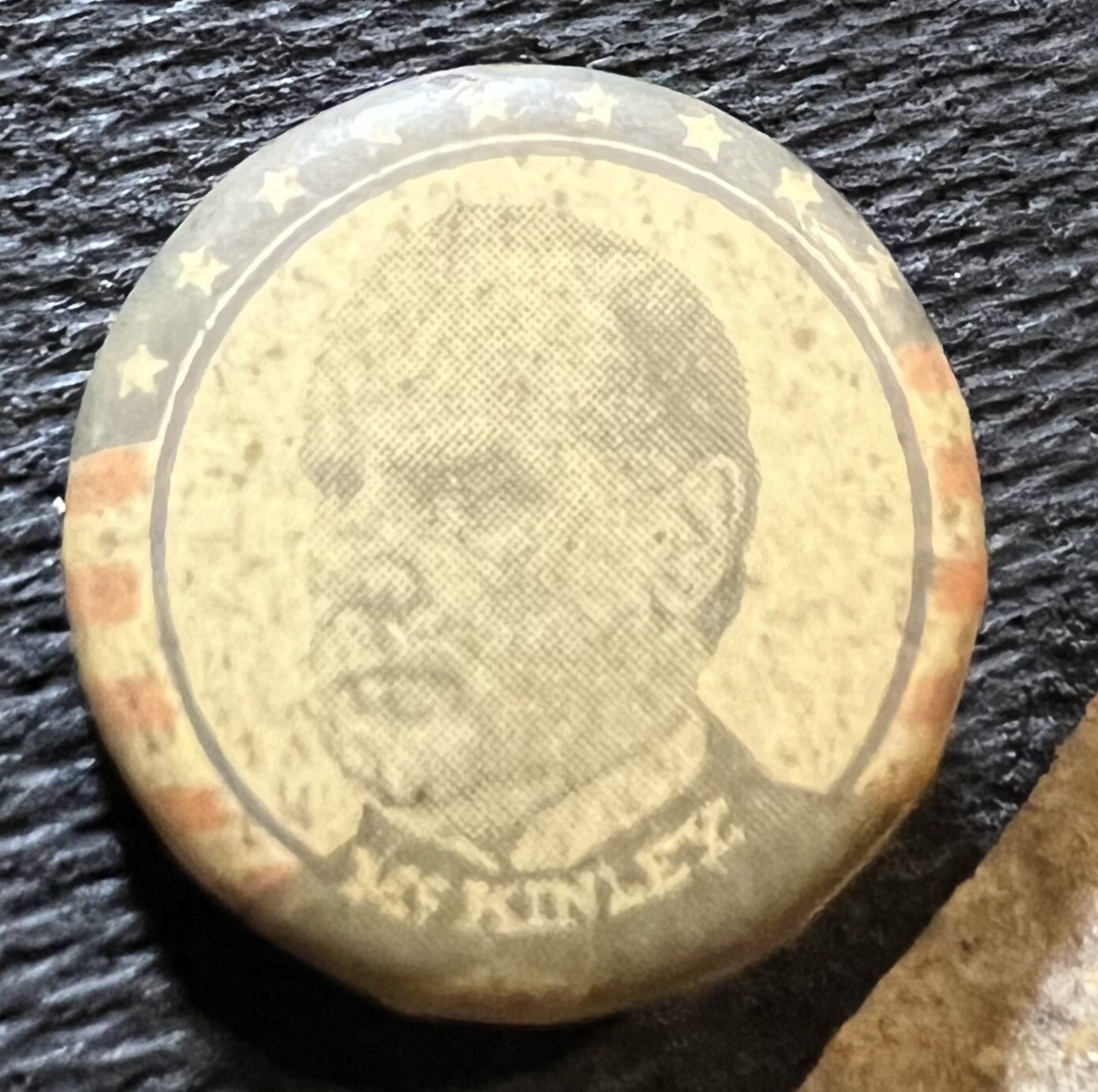 ORIGINAL 1896 SWEET CAPORAL CIGARETTES 7/8″ McKINLEY PICTURE PINBACK
