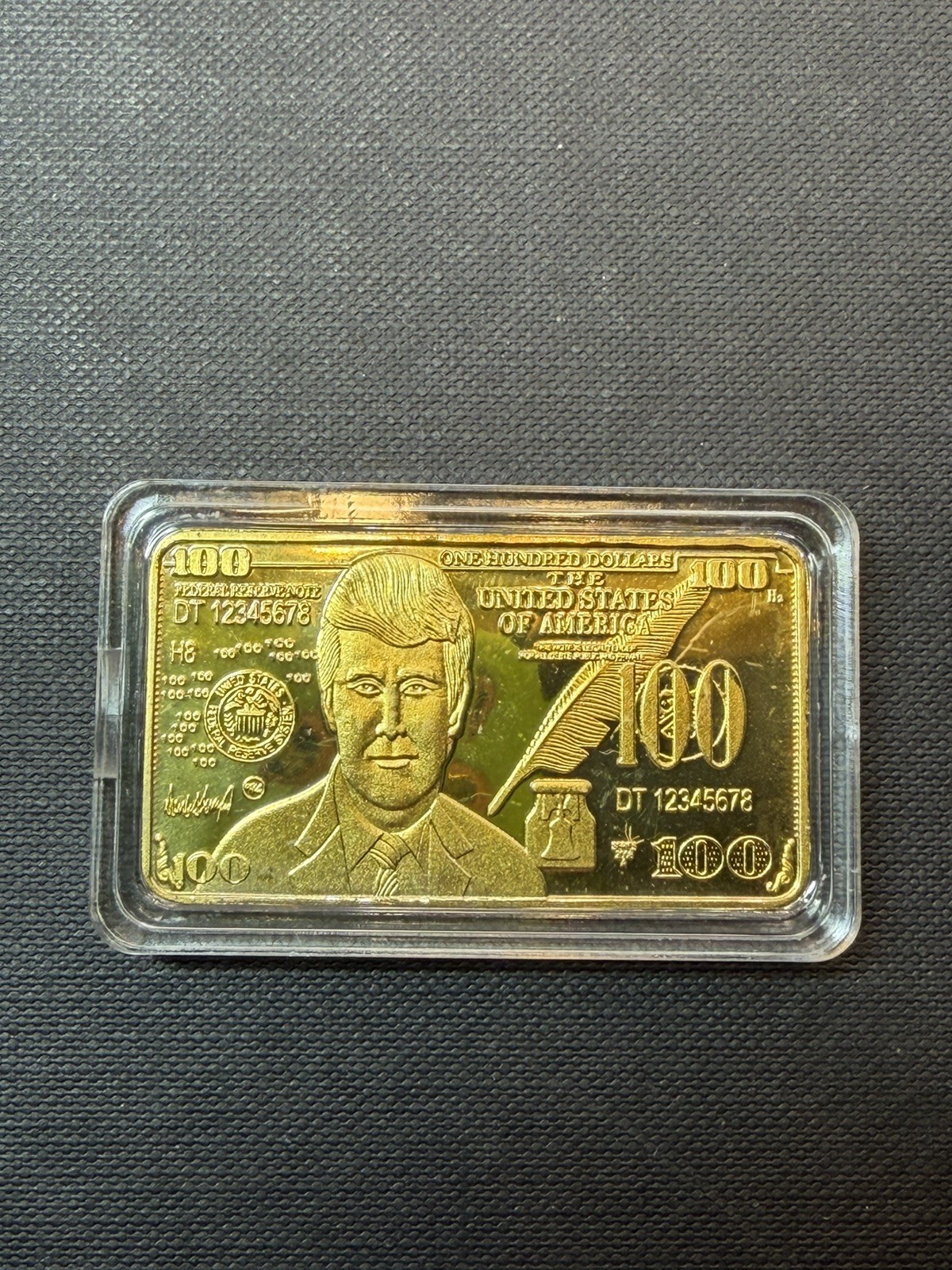Donald Trump Commemorative Gold Foil $100 Bill Bullion Bar Novelty w/ Case
