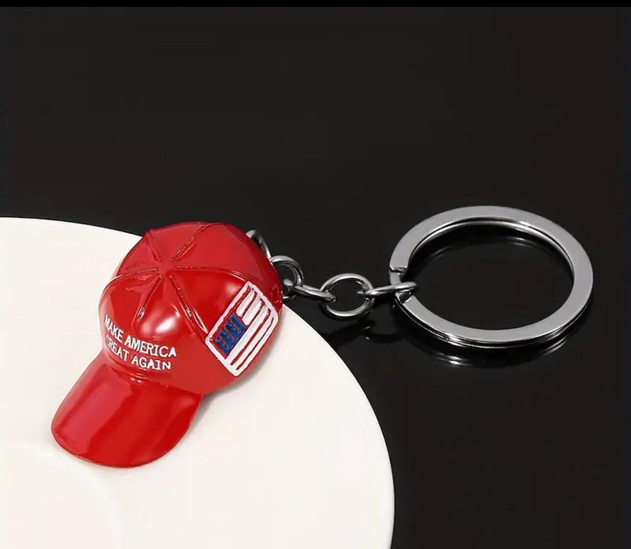 10 PACK TRUMP 2024 Red Hat Metal Keychain Make America Great Again MAGA SET LOT
