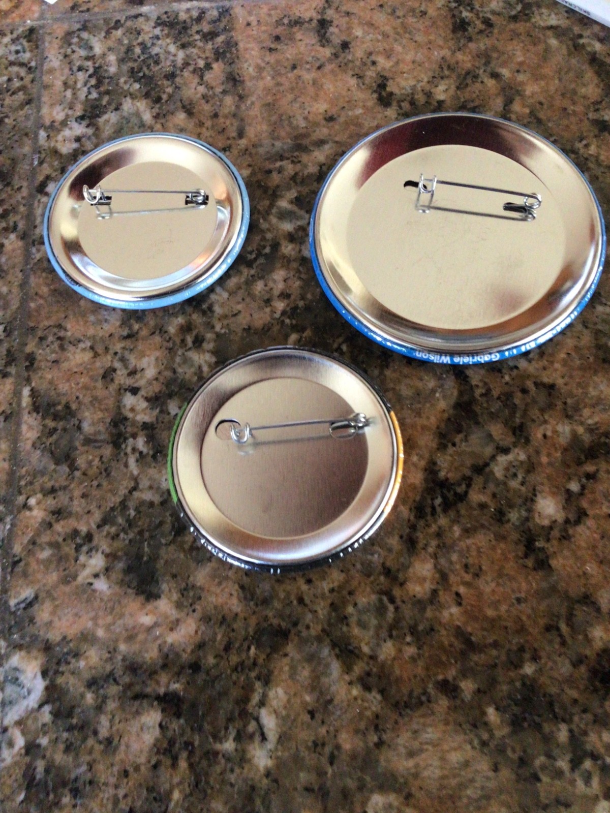 gp 3 Pete Buttigieg Beto Hilary Clinton Pin Buttons Democrat 2020 campaign (b)