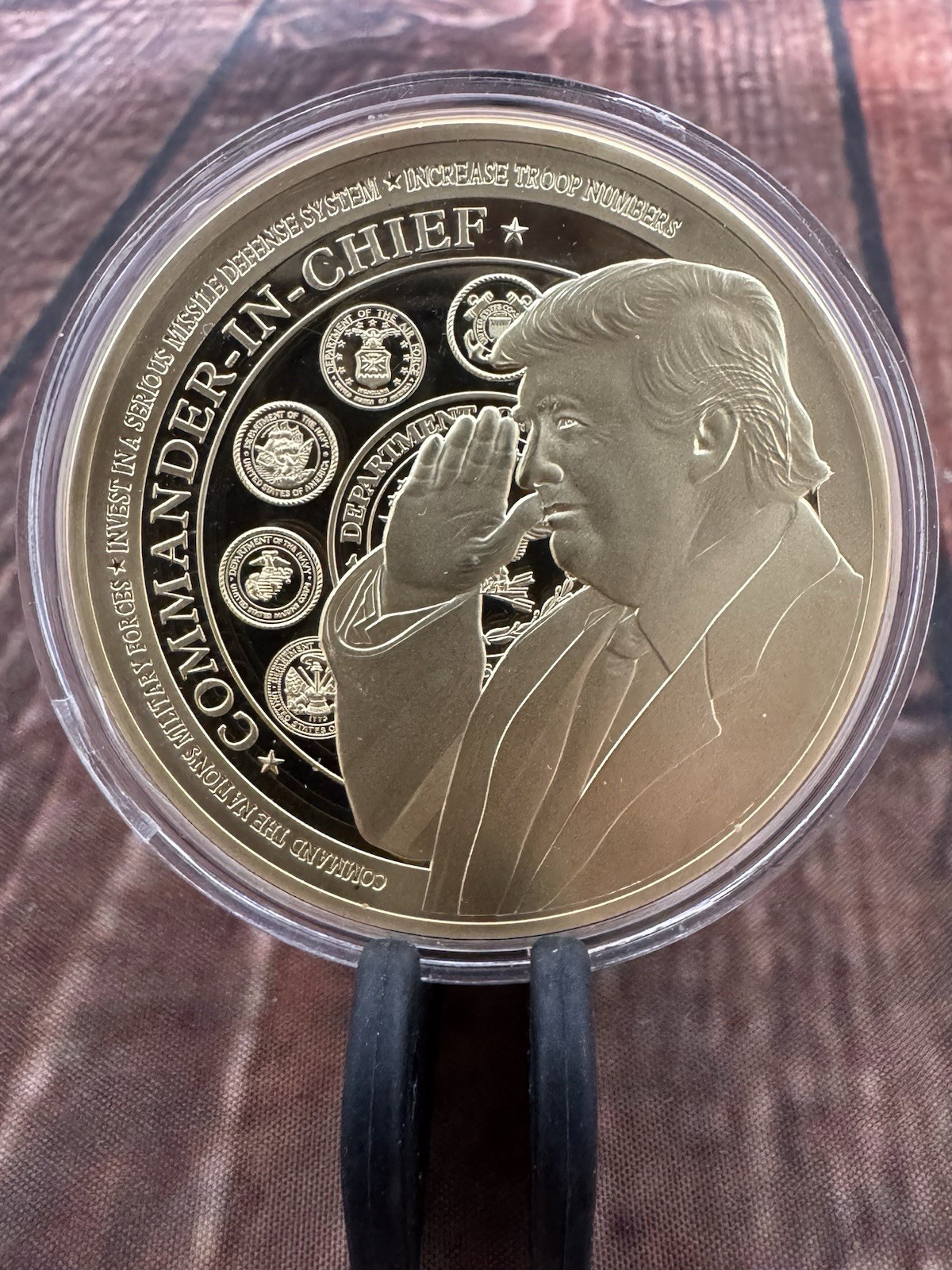 American Mint Presidential Roles of Donald Trump Coin – “Commander-in-Chief”