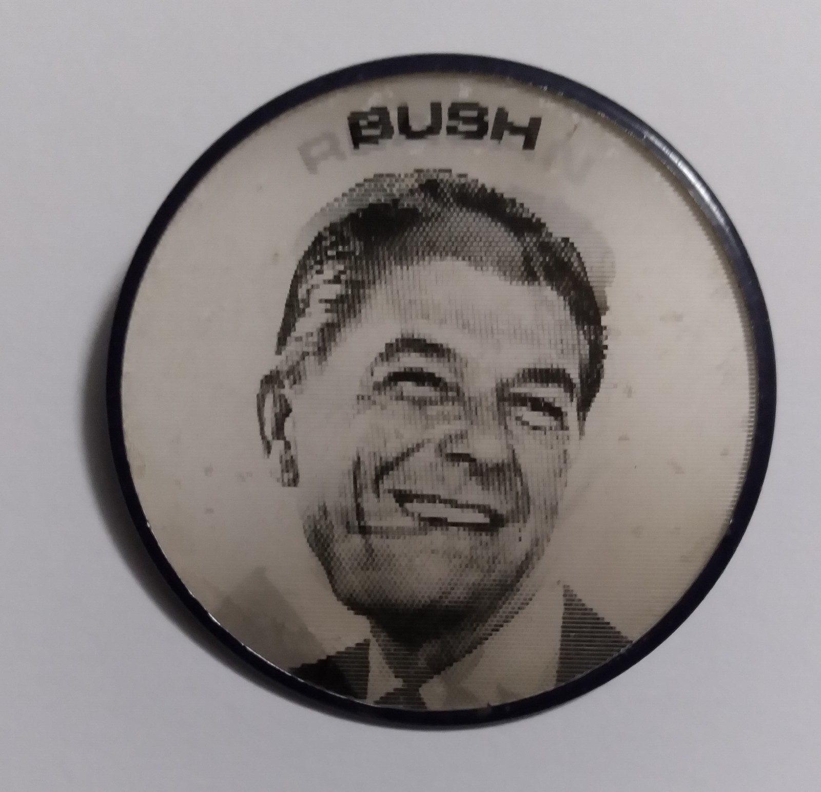 1980 Reagan Bush 2 Image Lenticular Prez Campaign Flasher Pin Last 1 By Vari-Vue