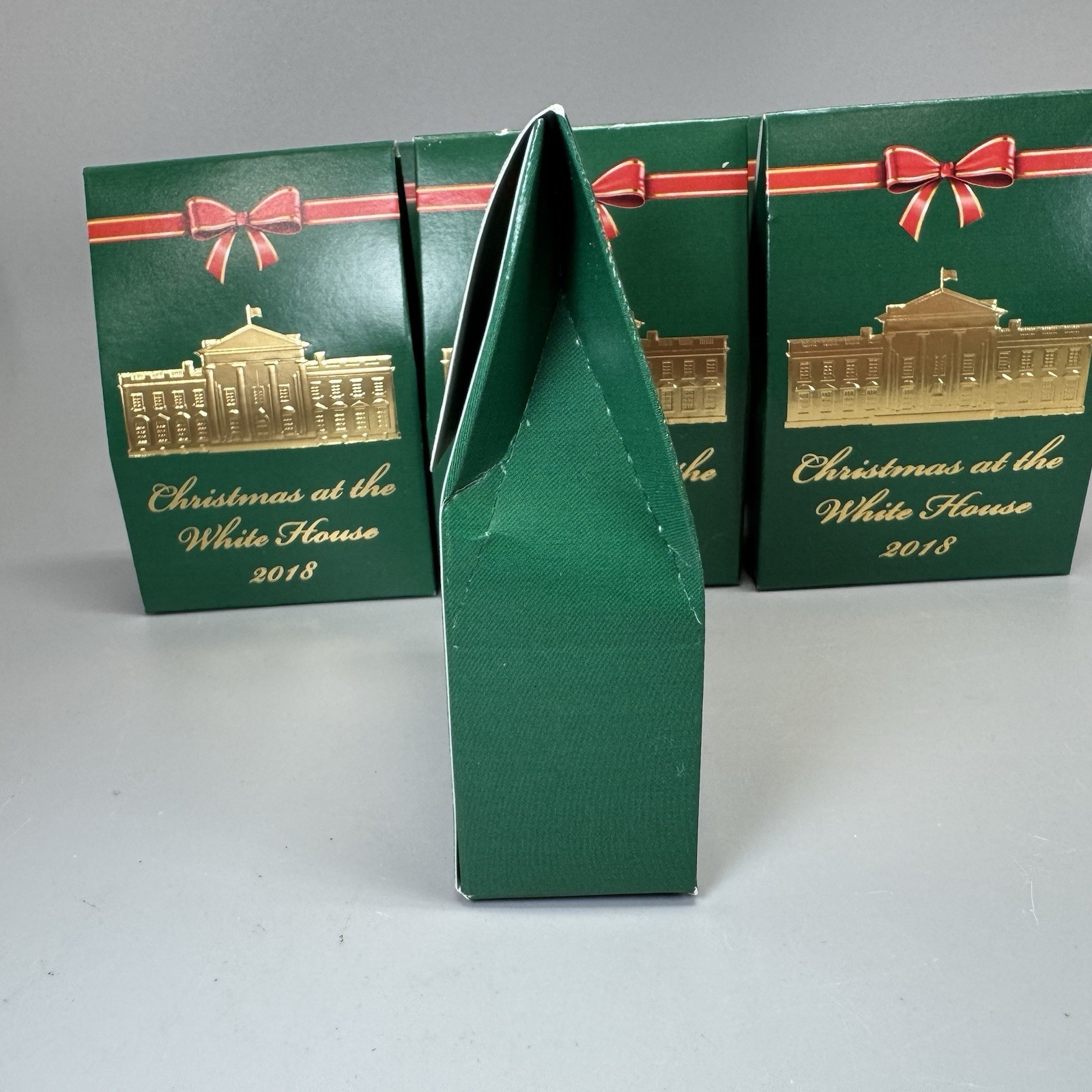 (7) 2018 President DONALD TRUMP Hershey Kiss Christmas White House Candy Box