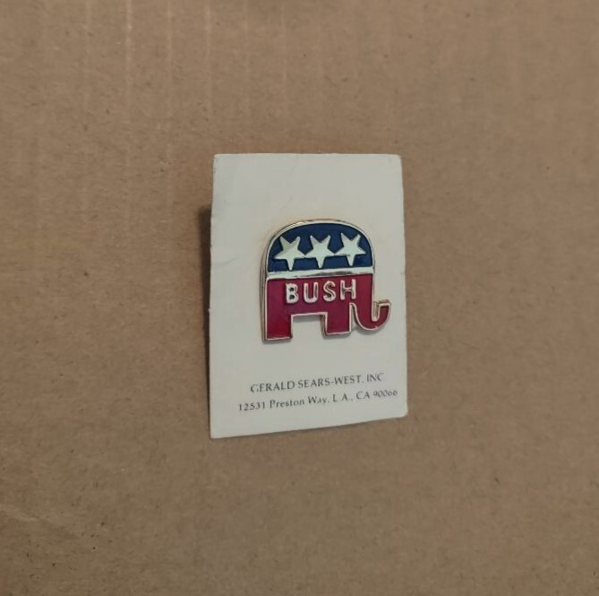 Undated GOP Republican Party Elephant BUSH Campaign Pin on Original Card