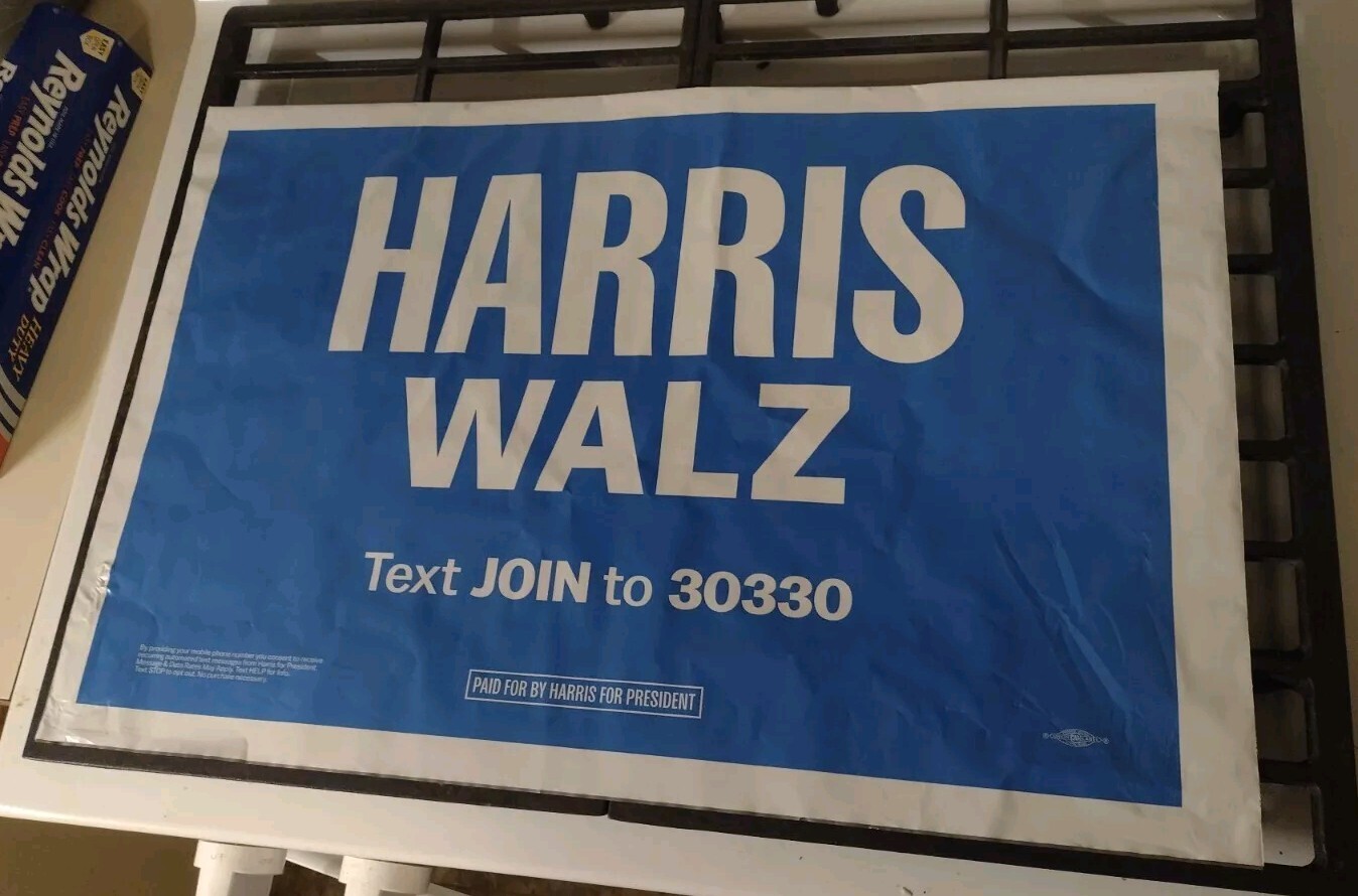 Kamala Harris/Tim Walz Official Campaign All Weather Yard Sign “No Stakes” RARE