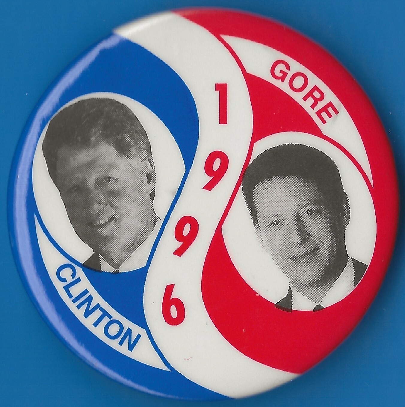 1996 Bill Clinton & Al Gore 2.25″ / Presidential Campaign Button(Pin30)