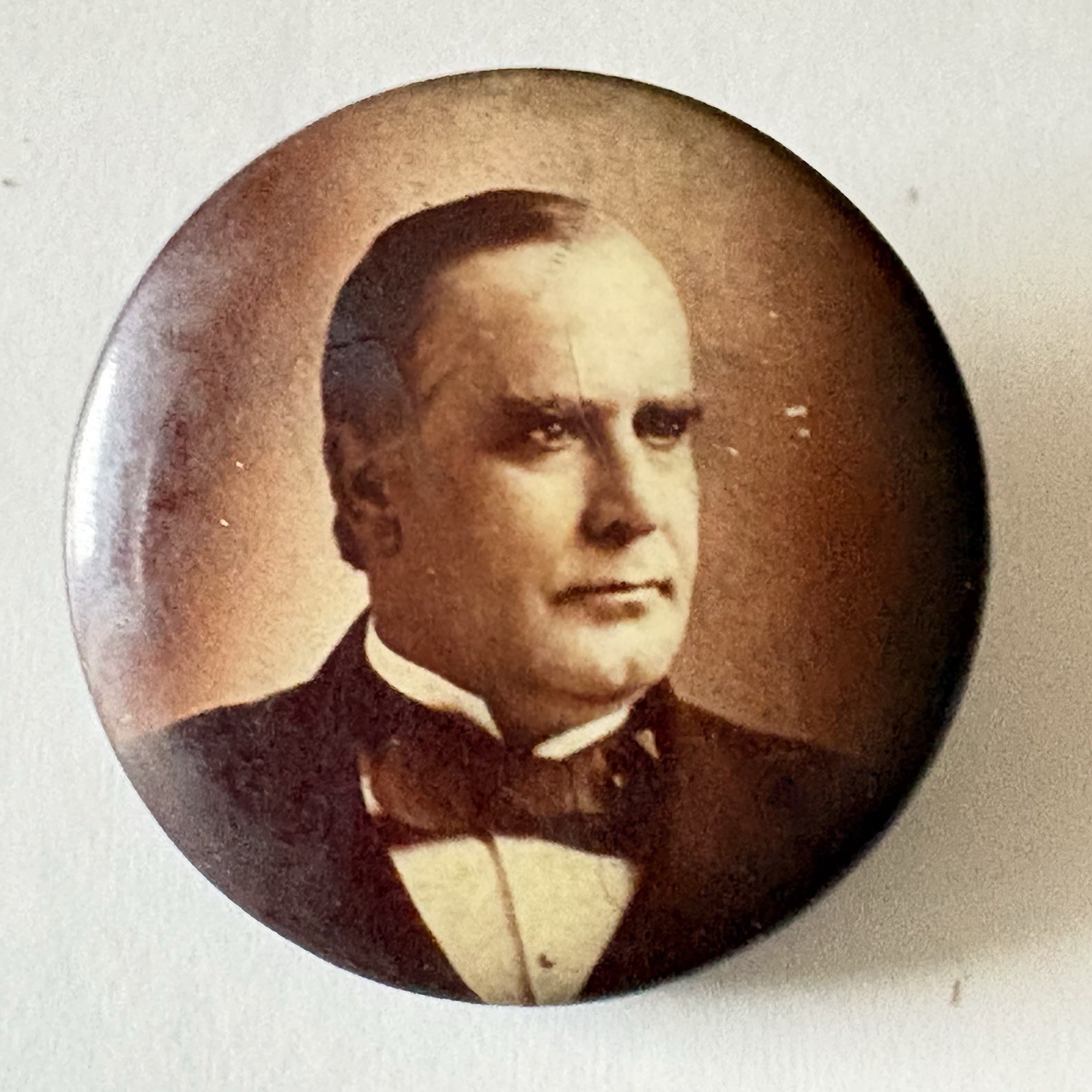 President William McKinley Portrait Campaign Button Pin c.1896–1900