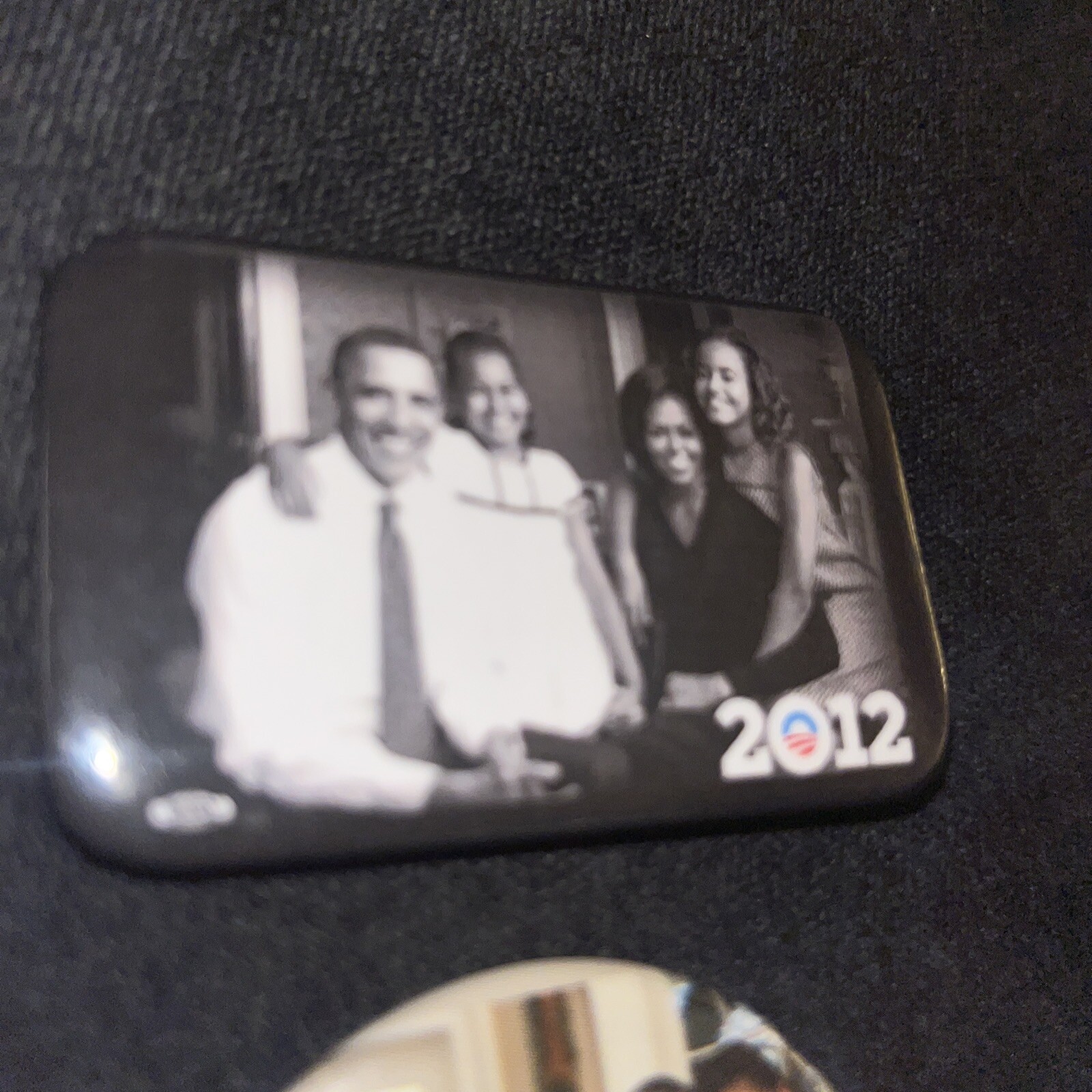 Barack Obama / Biden Pin, the Obama family 2012 Pin/Miss Met Yet Magnet