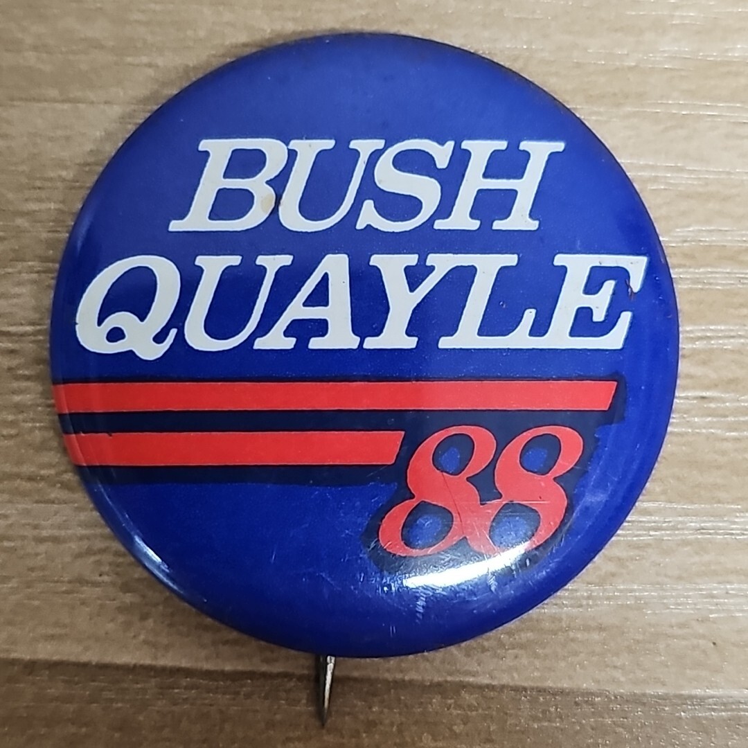 1988 Bush Quayle Presidential Campaign Pin 1.5in A425